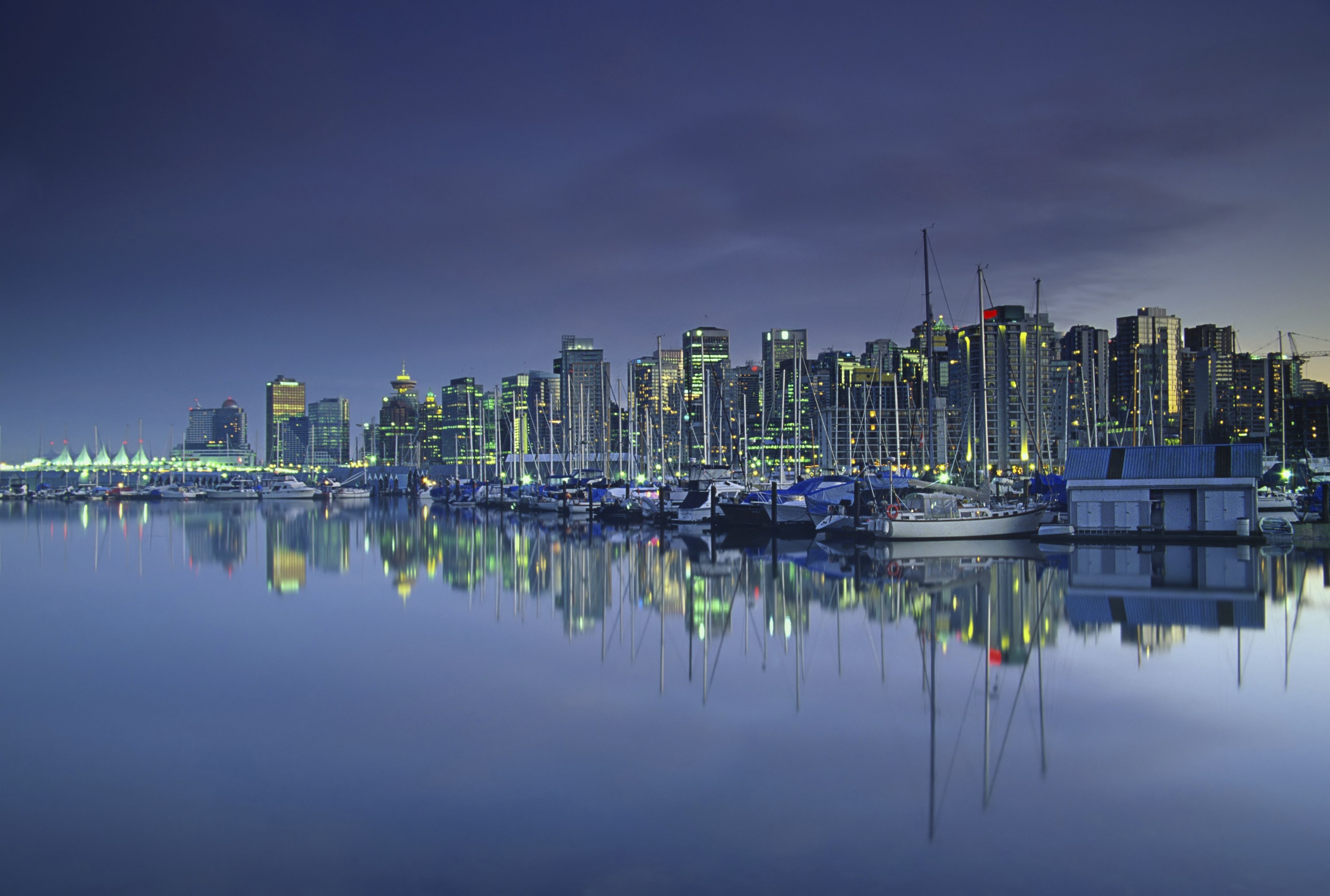 Canadian cityscape, Captivating HD wallpapers, Iconic Vancouver landmarks, Expansive skyline, 3000x2030 HD Desktop