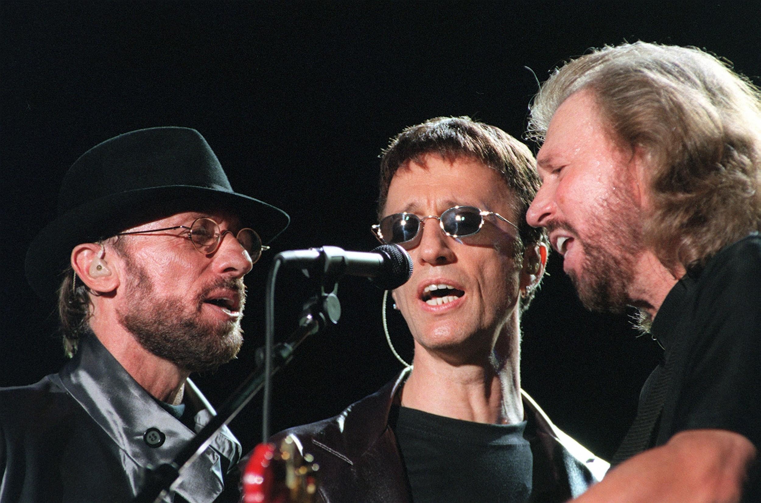 Bee Gees, Musical in the works, AOTM, Musical tribute, 2500x1660 HD Desktop