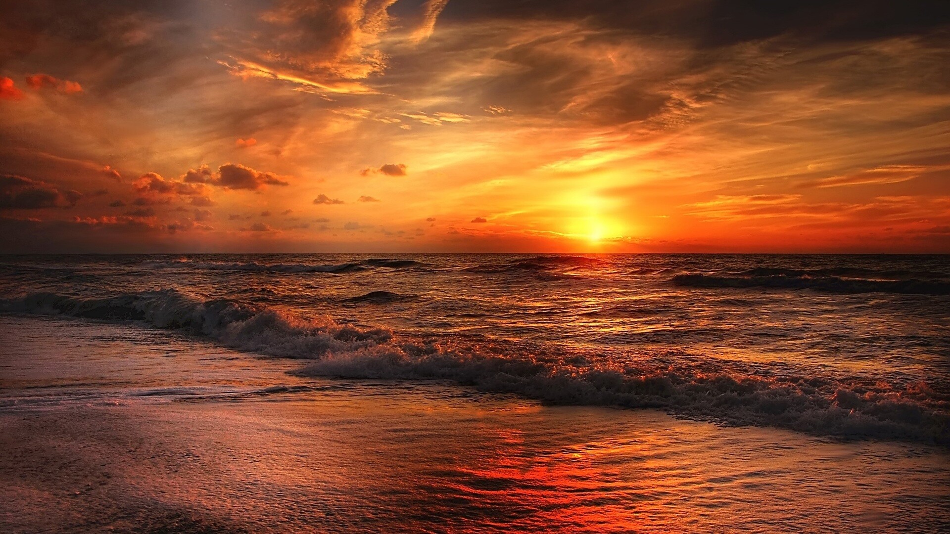 Sunset: The evening twilight, Sundown Beach, North Sea. 1920x1080 Full HD Background.