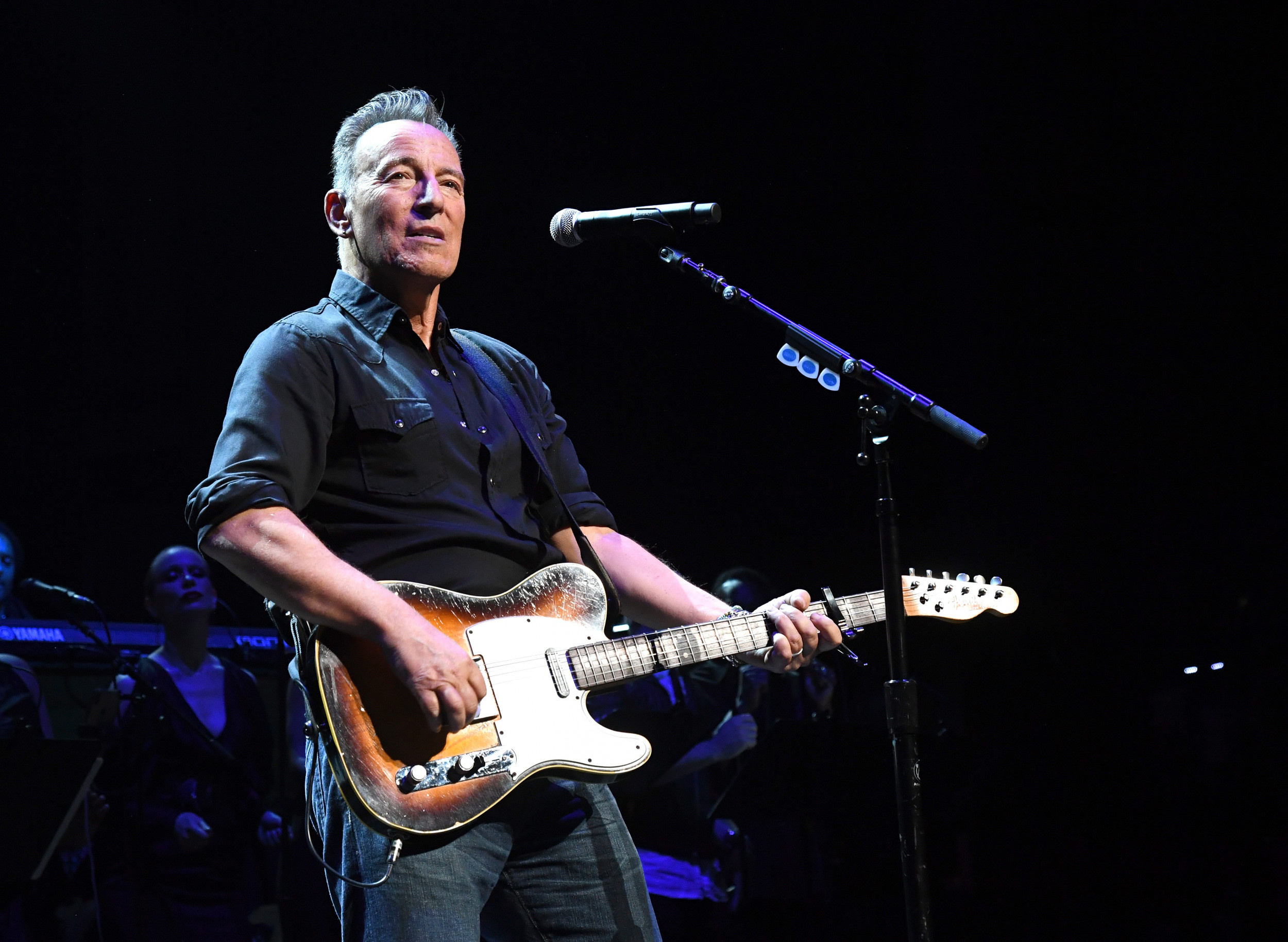 Bruce Springsteen, Free Springsteen images, High-quality photos, Musical icon, 2500x1830 HD Desktop