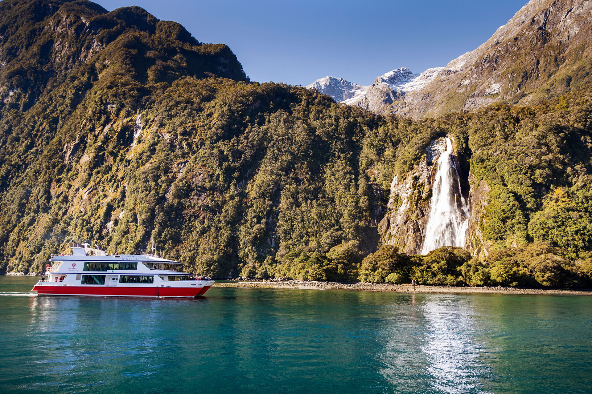 Milford Sound, Boat cruise, Best way to explore, Southern Discoveries, 1920x1280 HD Desktop