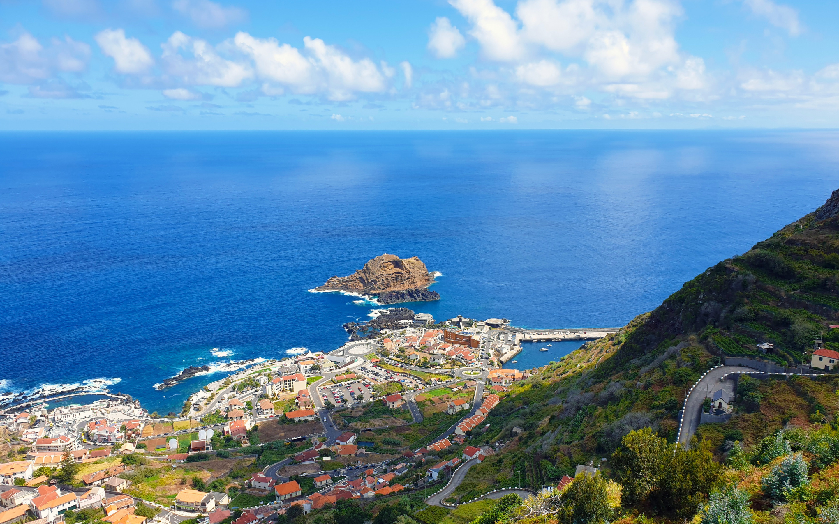 Madeira Travels, Porto Moniz panorama, Mountain view, Coastal beauty, 2880x1800 HD Desktop