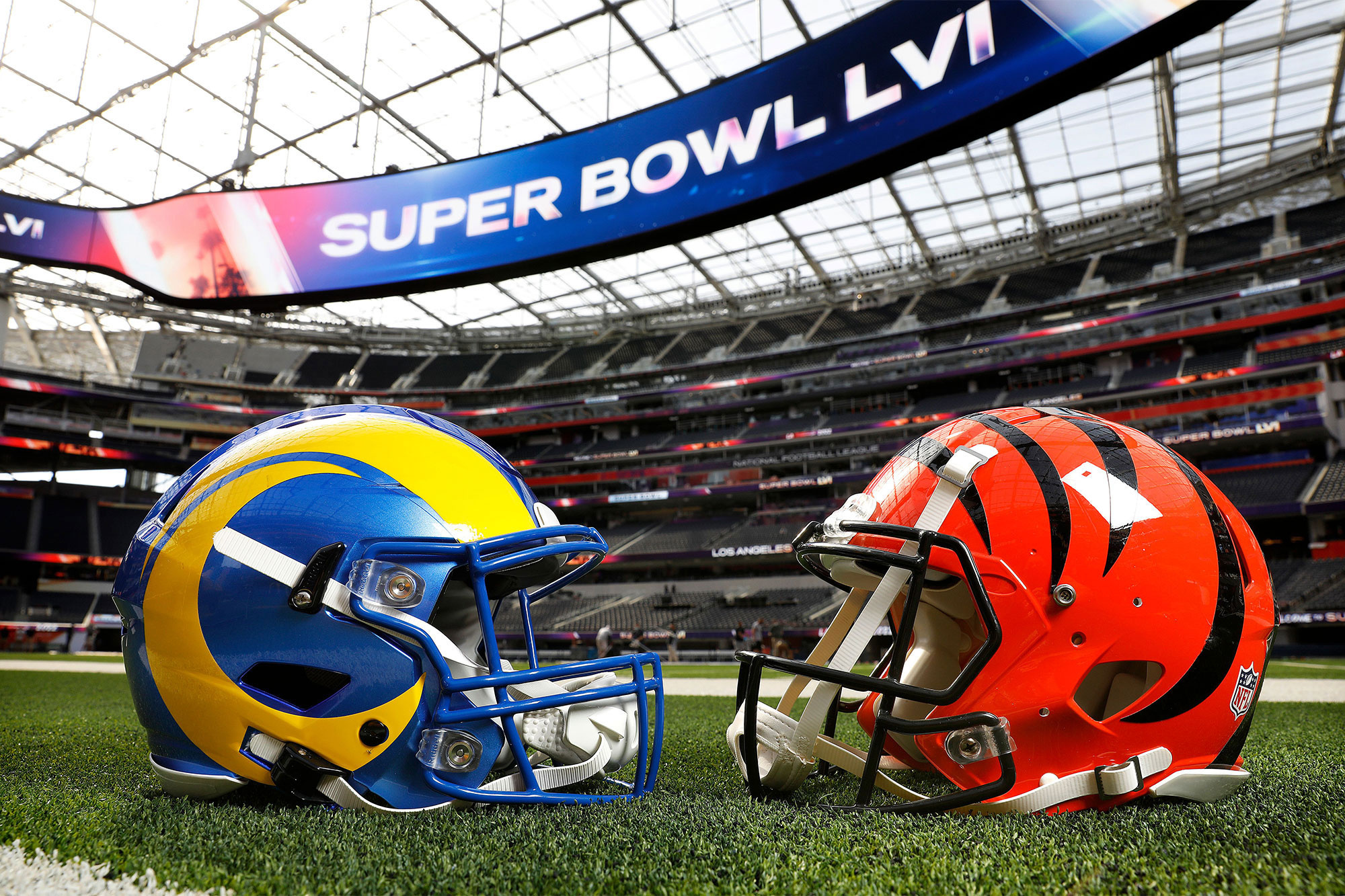 Super Bowl LVI, Football championship, Exciting gameplay, Spectacular event, 2000x1340 HD Desktop
