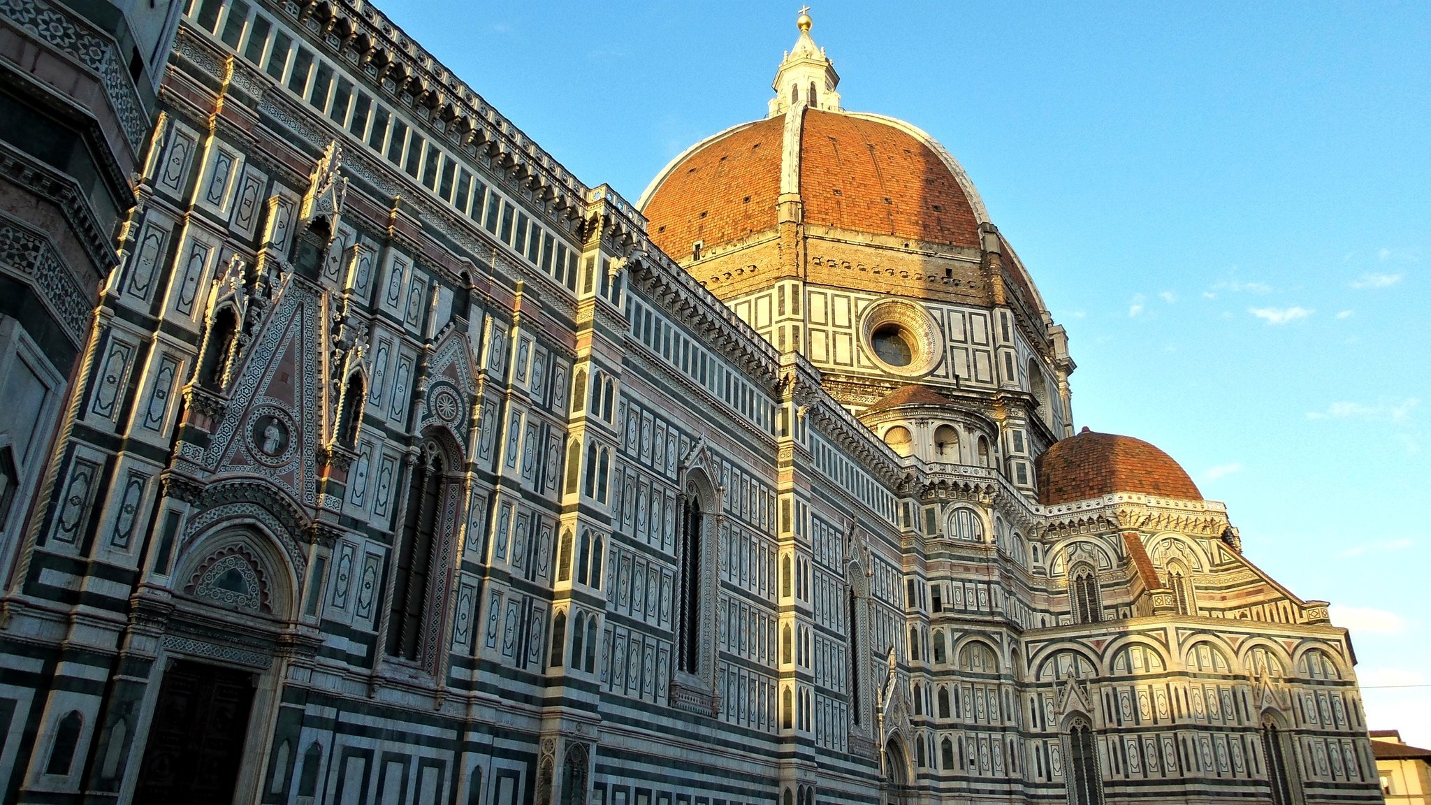 Charmante Häuser in der Nähe der Kathedrale von Florenz, 2050x1160 HD Desktop