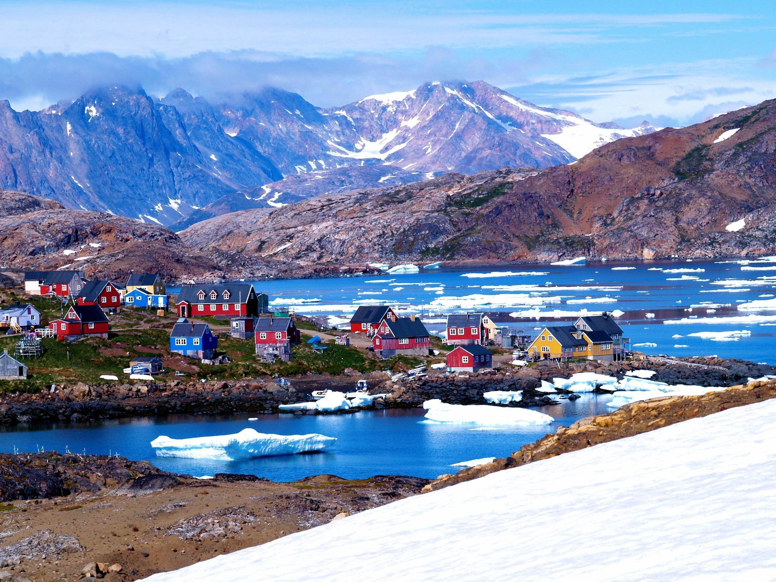 Greenland: Norsemen settled the southern part of the island beginning in the 10th century. 2620x1960 HD Background.