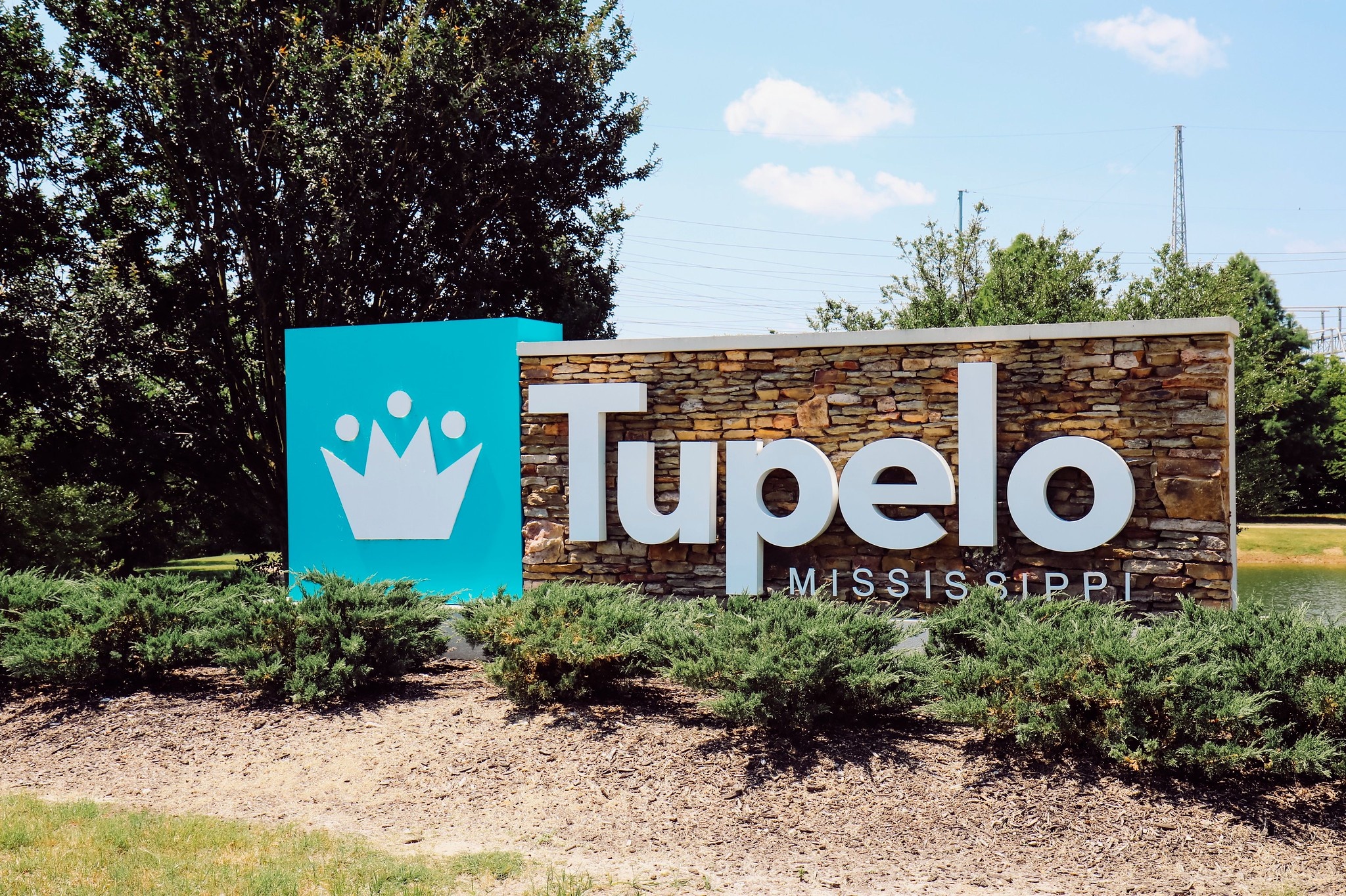 Tupelo, Suburban turmoil, Top things to do, 2050x1370 HD Desktop