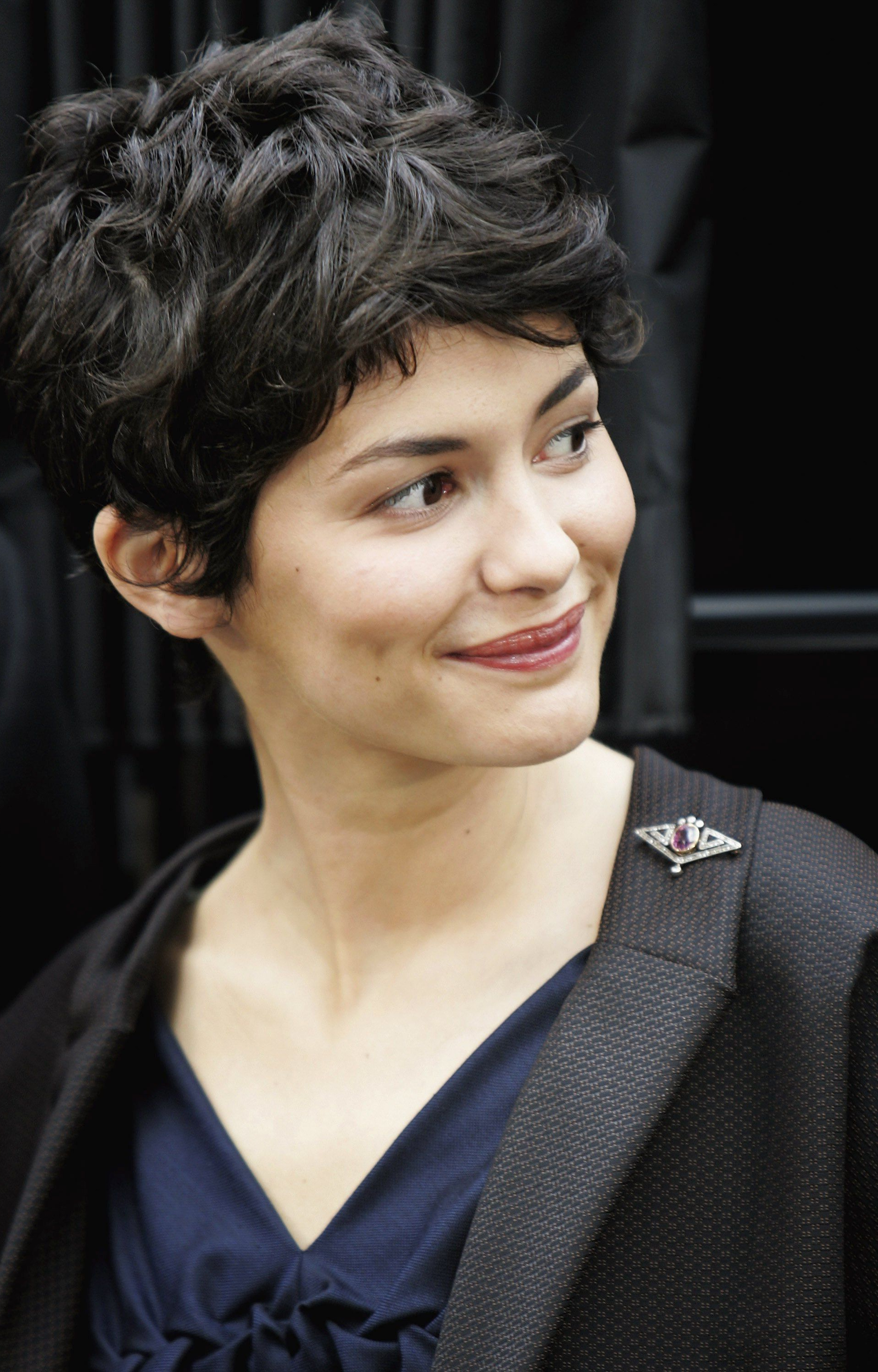 Audrey Tautou: Thrillers Dirty Pretty Things (2002) and The Da Vinci Code (2006), and the romantic-comedy Priceless (2006). 1930x3000 HD Background.