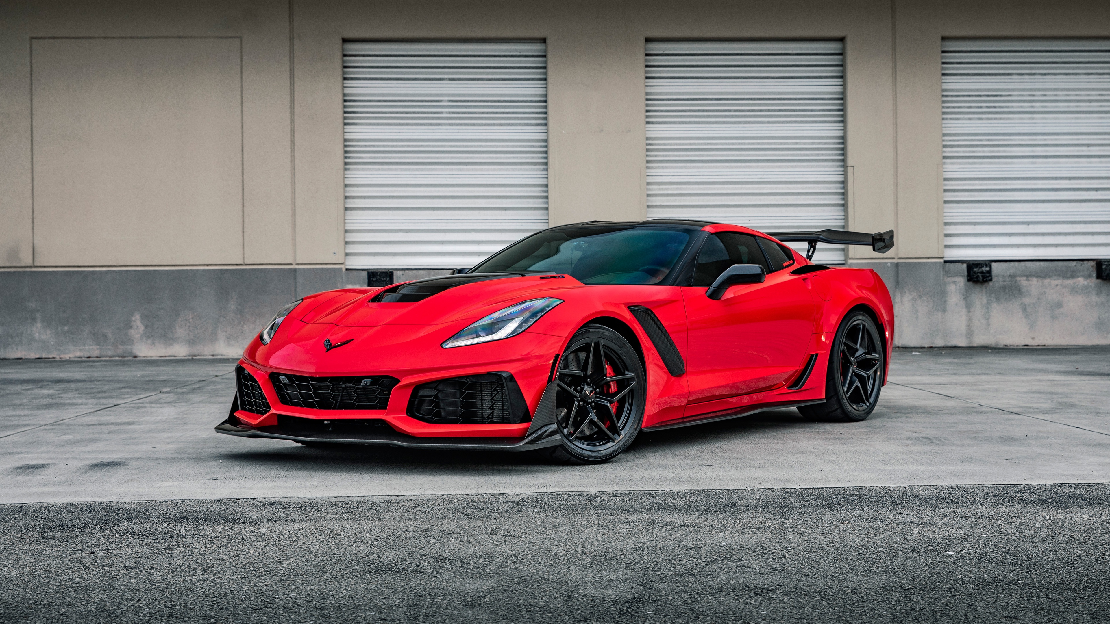 Corvette: ZR1 2019, Chevy sports car, Large rear wing, A front splitter, Racing tires and rims. 3840x2160 4K Background.