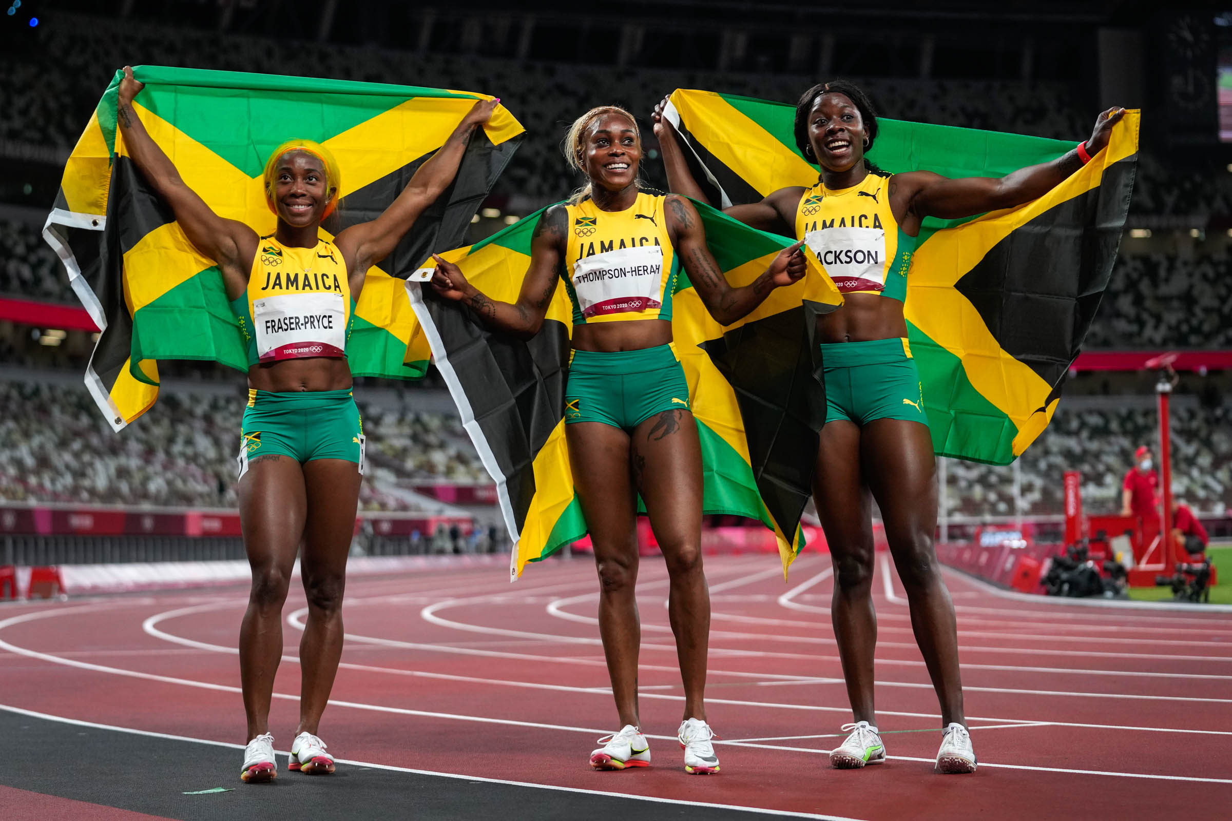 Shelly-Ann Fraser-Pryce, Jamaican sprint queens, Hope for girls, CNN feature, 2400x1600 HD Desktop