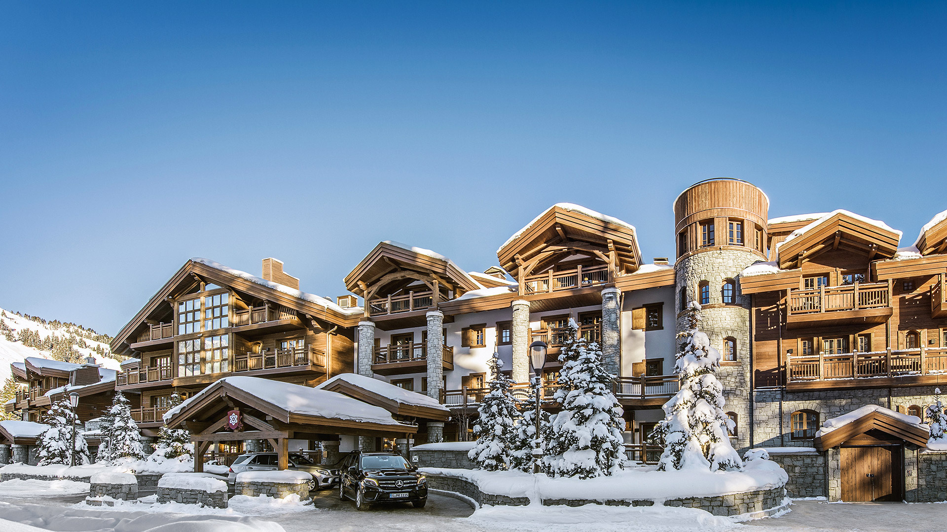 Courchevel luxury hotel, Alpine chalets, French ski resort, Lap of luxury, 1920x1080 Full HD Desktop