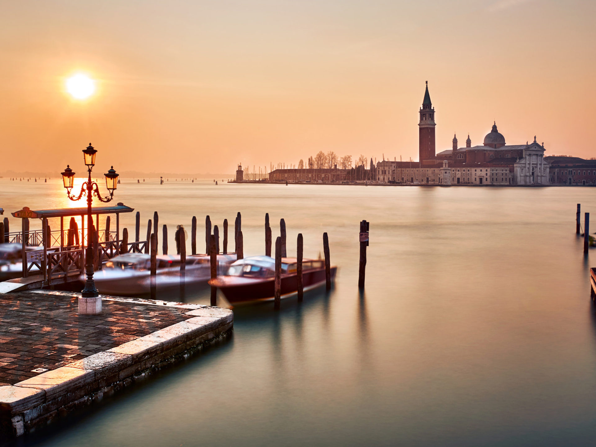 Venice: Italy, Piazza San Marco, Gonodolas, Canal, Landmark. 1920x1440 HD Wallpaper.