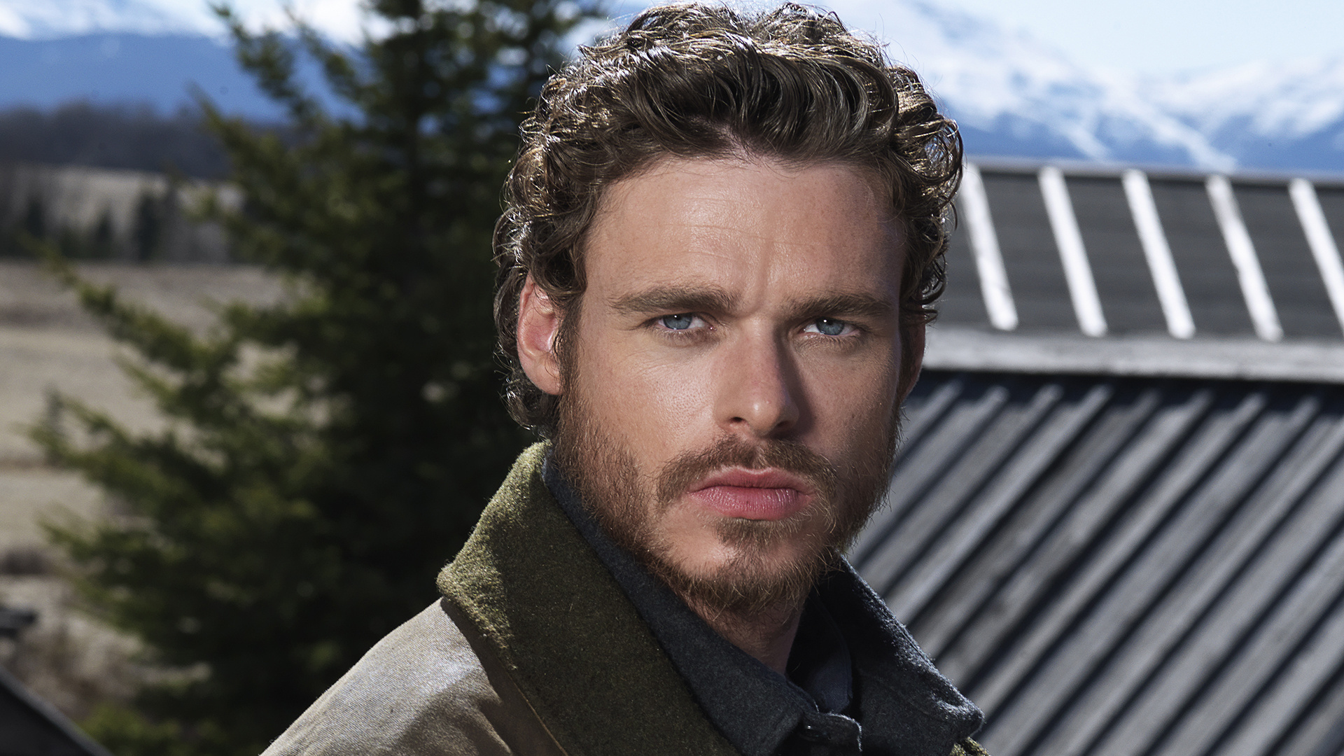 Richard Madden: Appeared in the first episode of Electric Dreams in 2017. 1920x1080 Full HD Background.