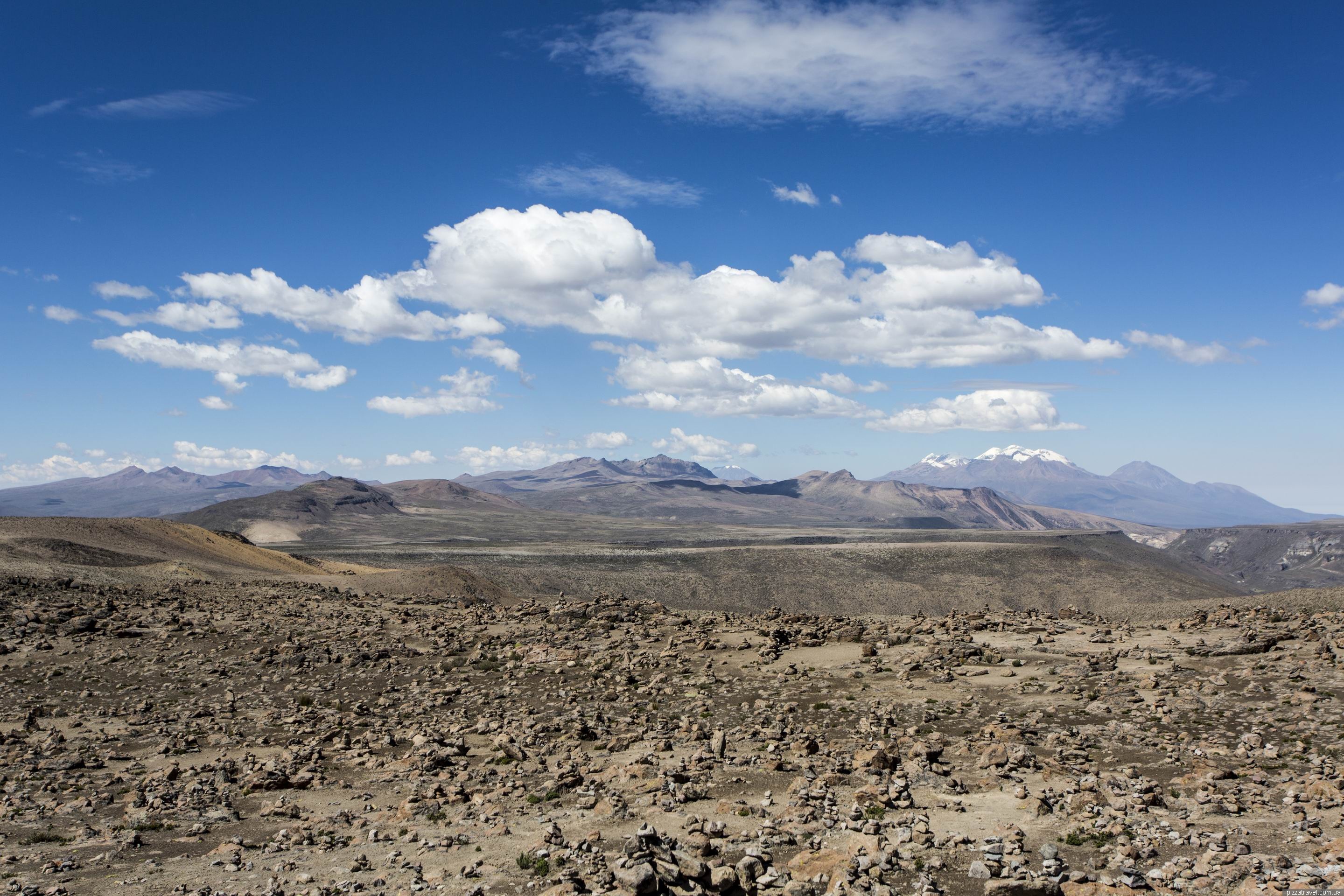 Peruvian Andes, Lookout Mirador de los Andes, Majestic views, Awe-inspiring vistas, 2880x1920 HD Desktop