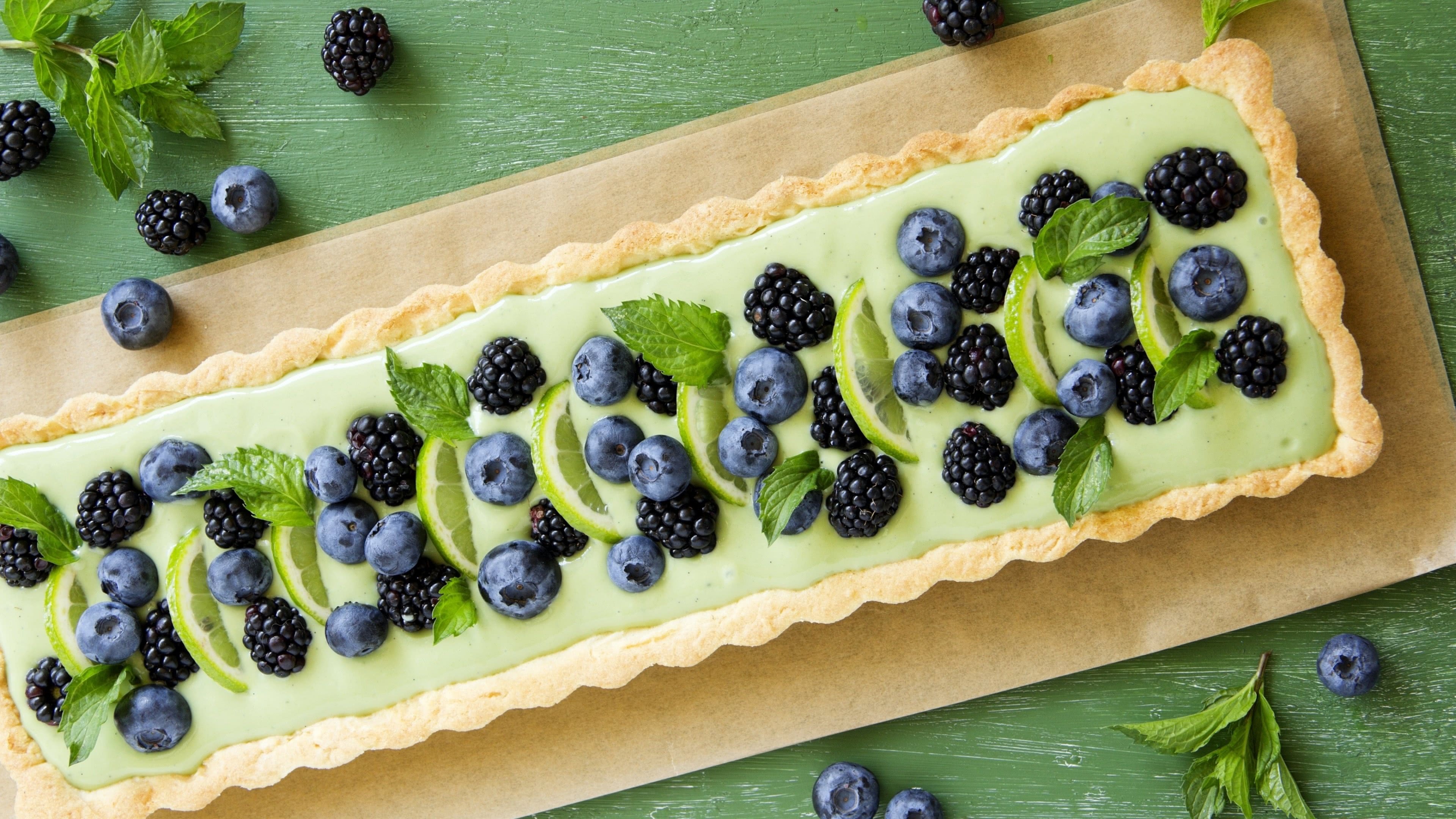 Indulgent fruit pie, Blueberry bliss, Sweet and tangy, Refreshing mint twist, 3840x2160 4K Desktop