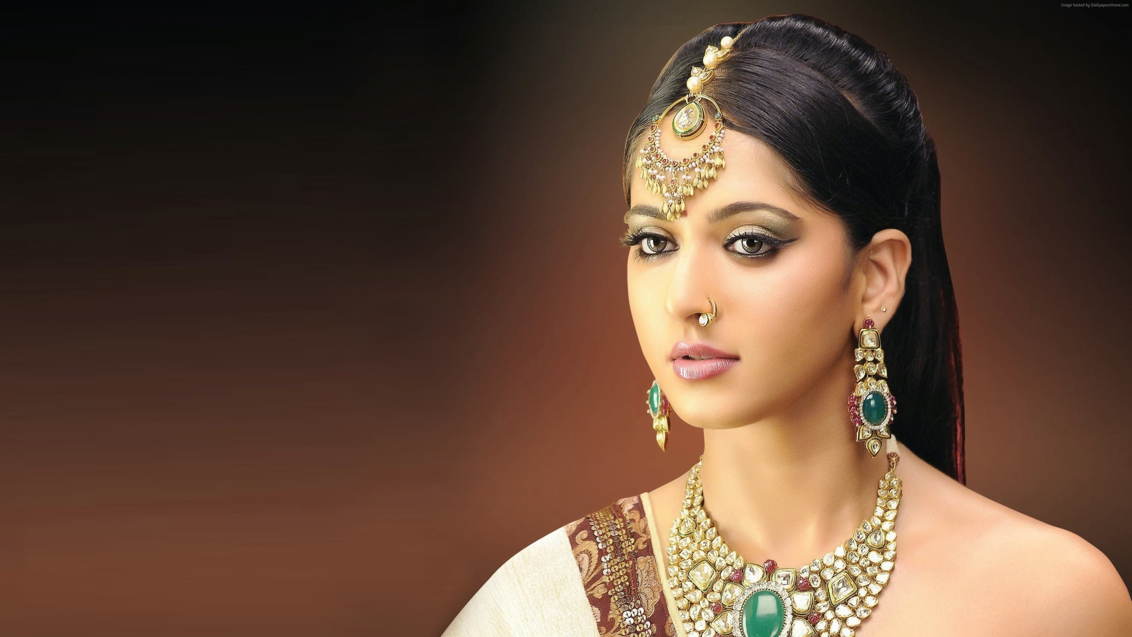 Earrings, Womens gold colored, Green gemstone necklace, 3840x2160 4K Desktop