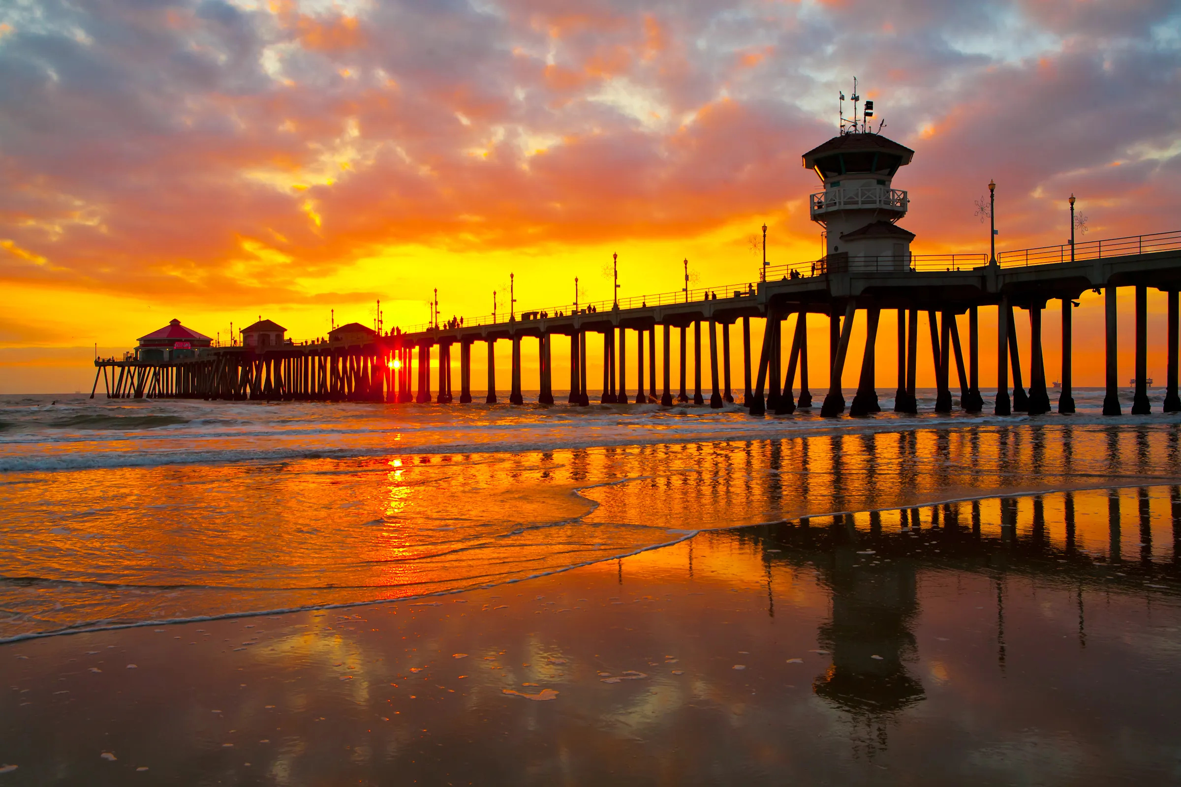 Huntington Beach, Travels, Beach paradise, Serene vacation, 2400x1600 HD Desktop