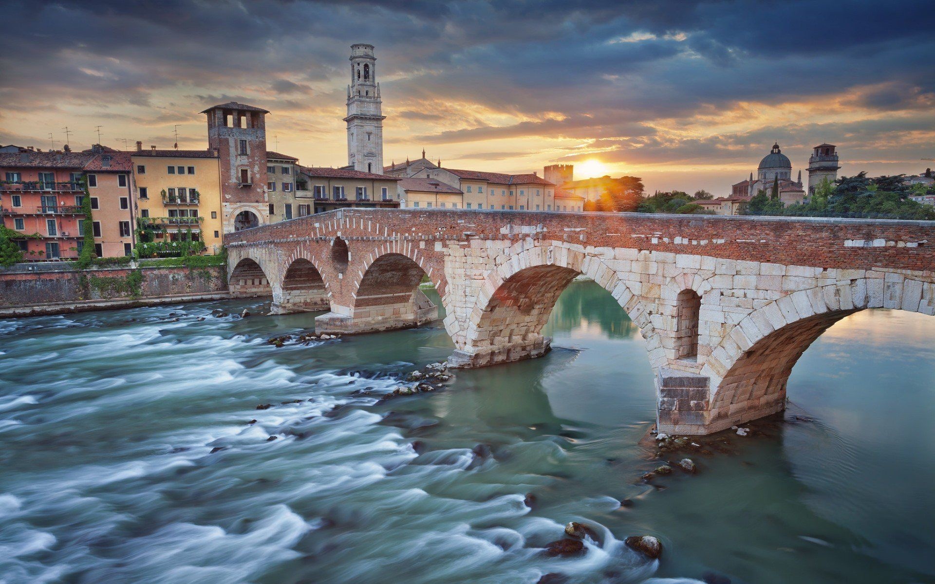 Verona Travels, Beautiful Verona Italy, Popular wallpapers, Awe-inspiring backgrounds, 1920x1200 HD Desktop