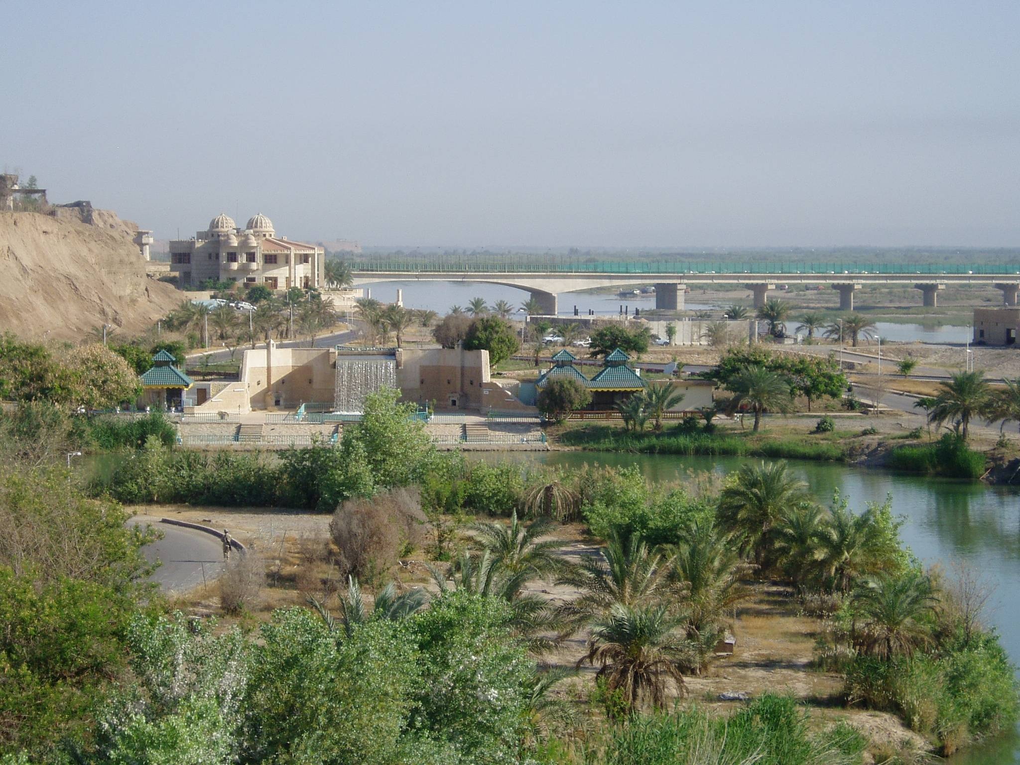 Tigris River, Man-made waterfall, Tikrit, Iraq, 2050x1540 HD Desktop