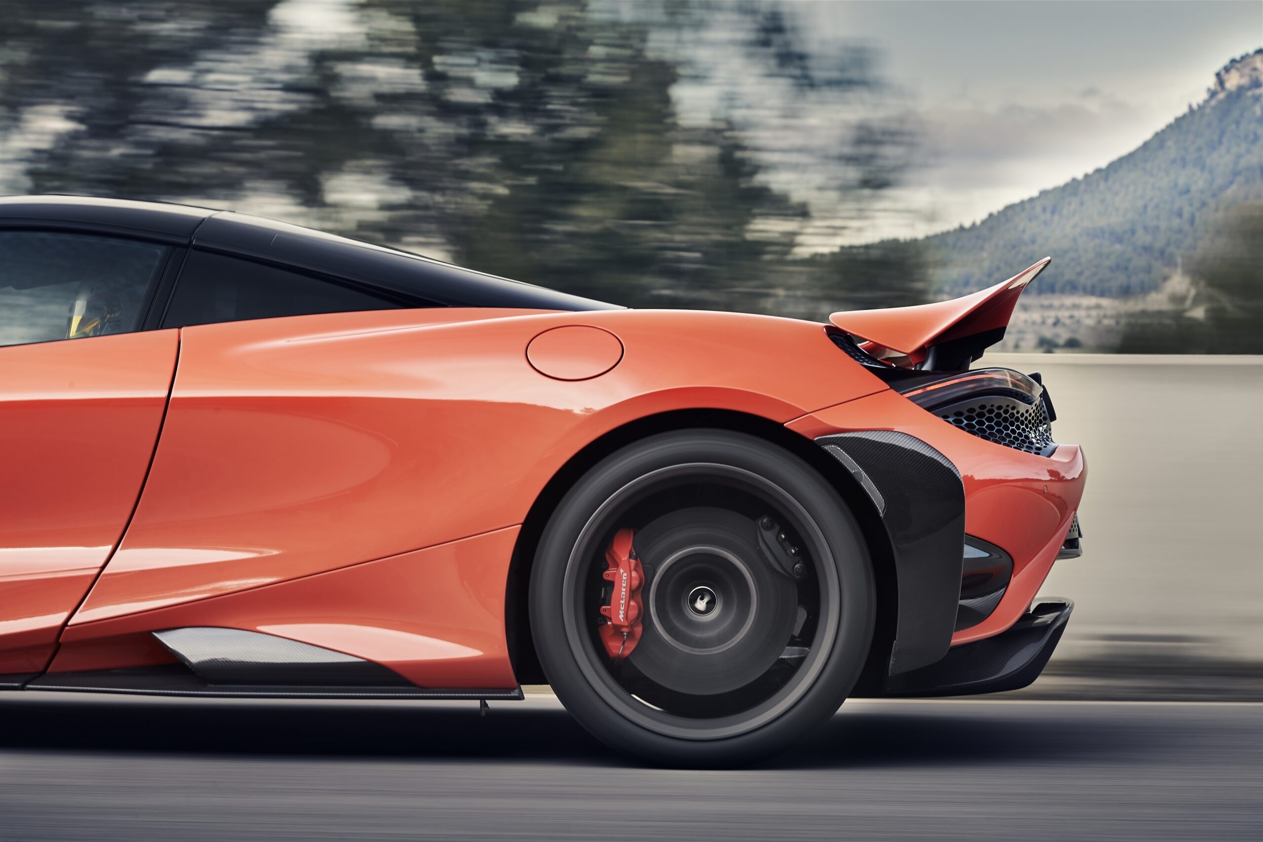 McLaren 765LT, Streamlined masterpiece, Luxury car, 2560x1710 HD Desktop