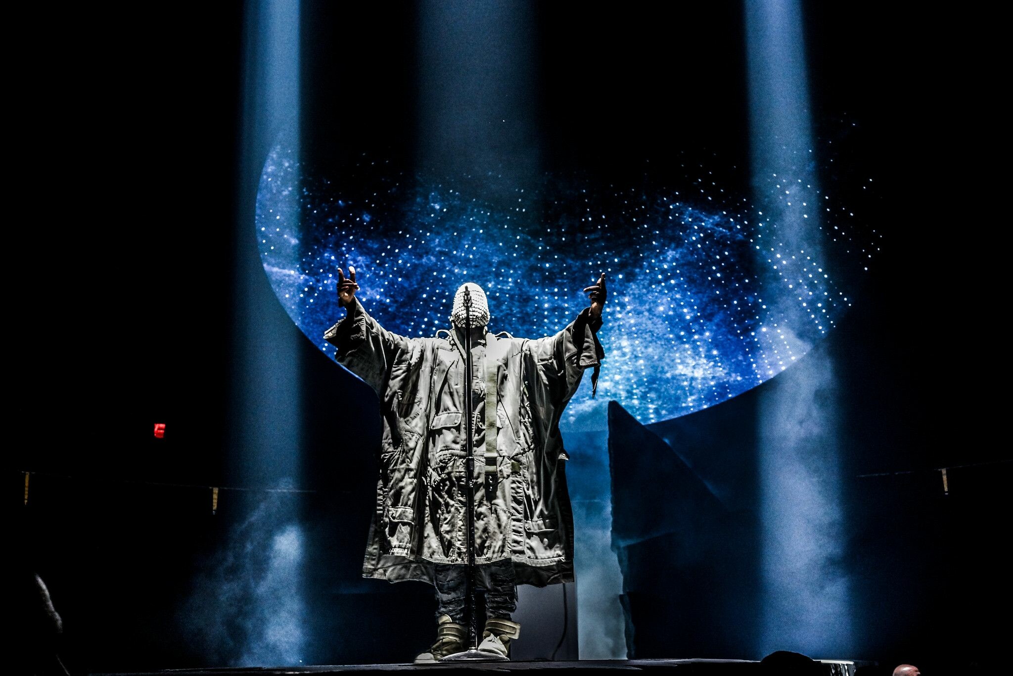 Kanye West: The Yeezus Tour, Mask, American rapper. 2050x1370 HD Wallpaper.