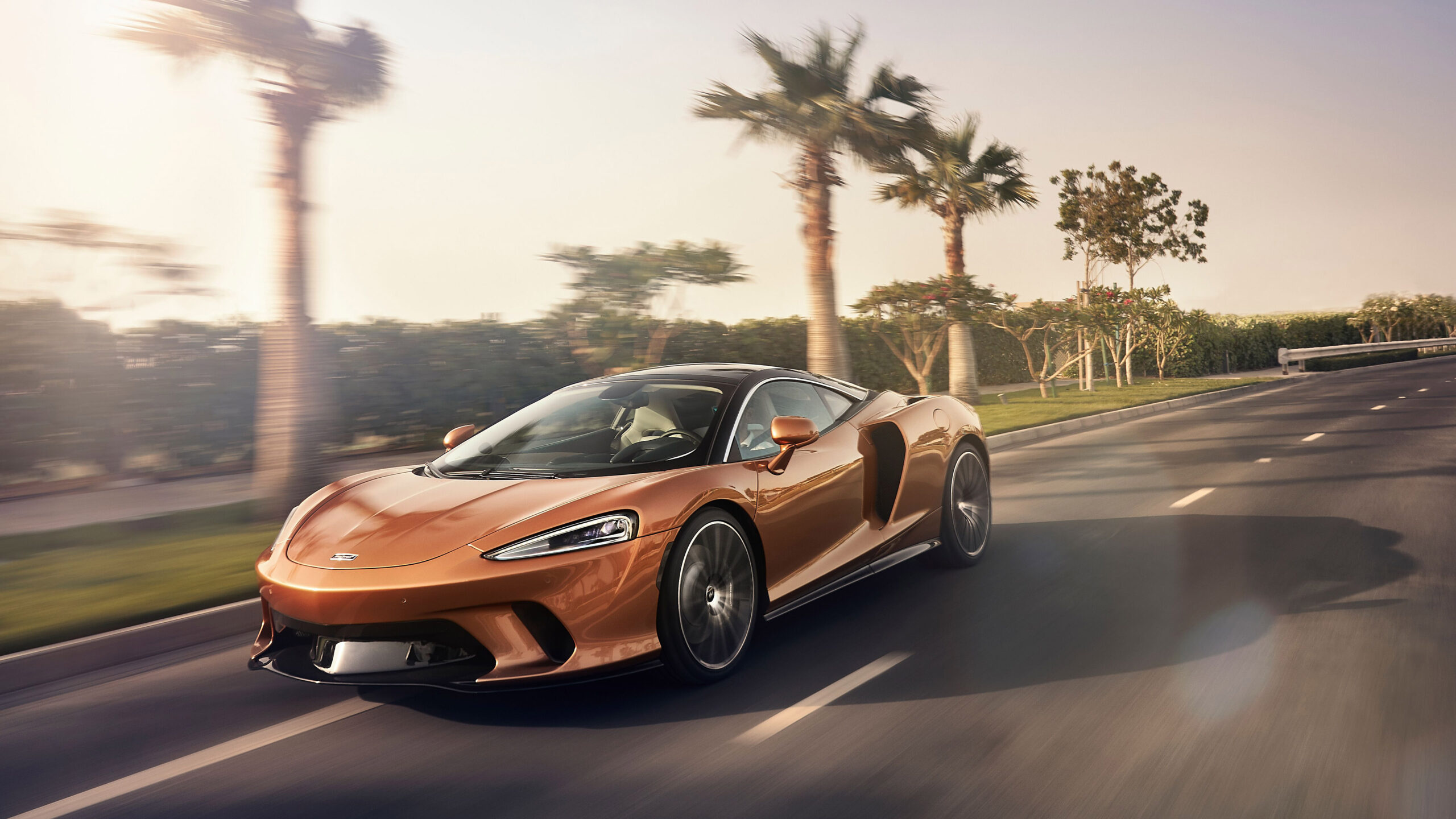 McLaren GT, Exquisite performance, Automotive elegance, McLaren wallpapers, 2560x1440 HD Desktop