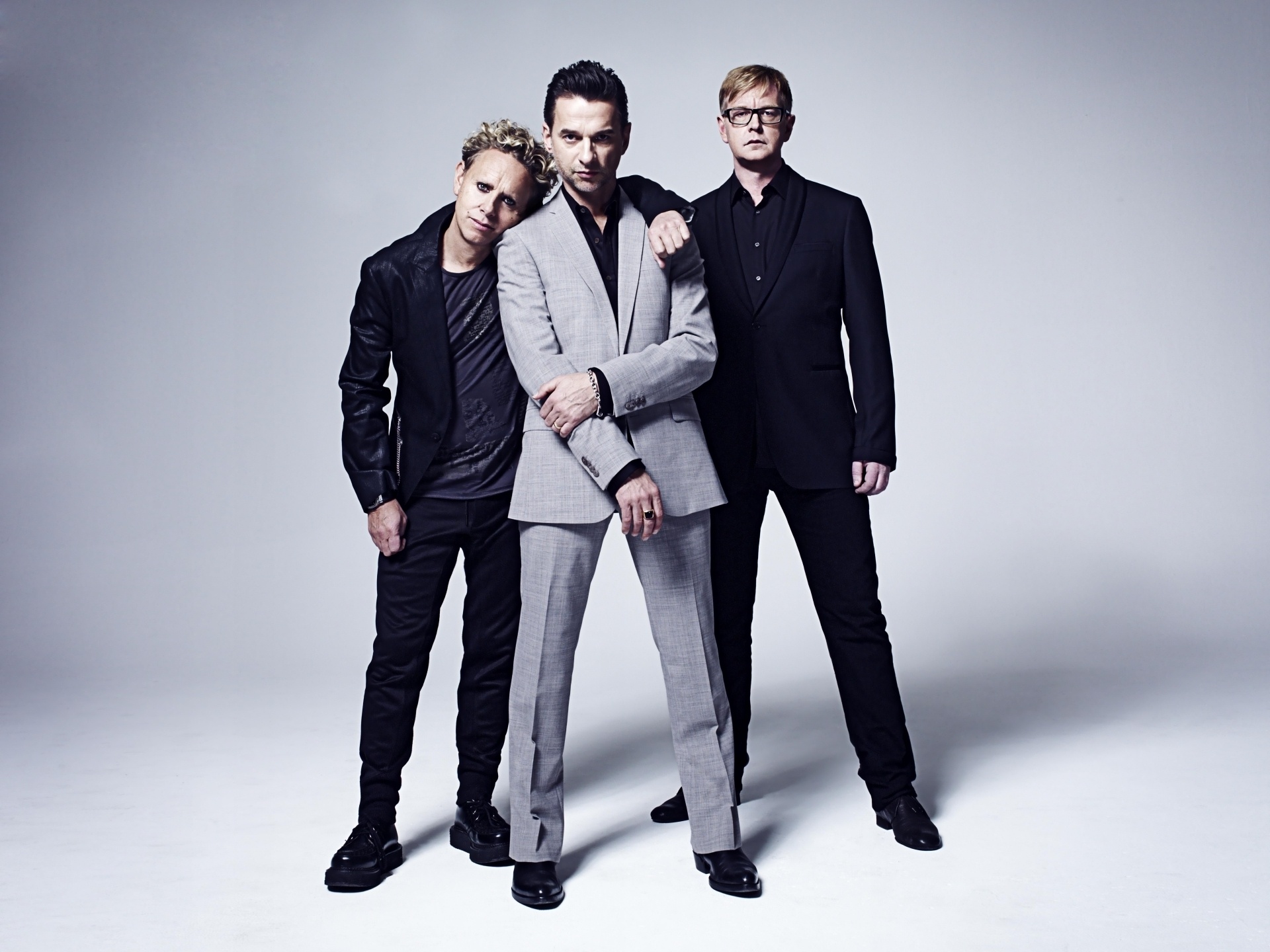Fashion: Depeche Mode, A studio shooting set. 1920x1440 HD Wallpaper.