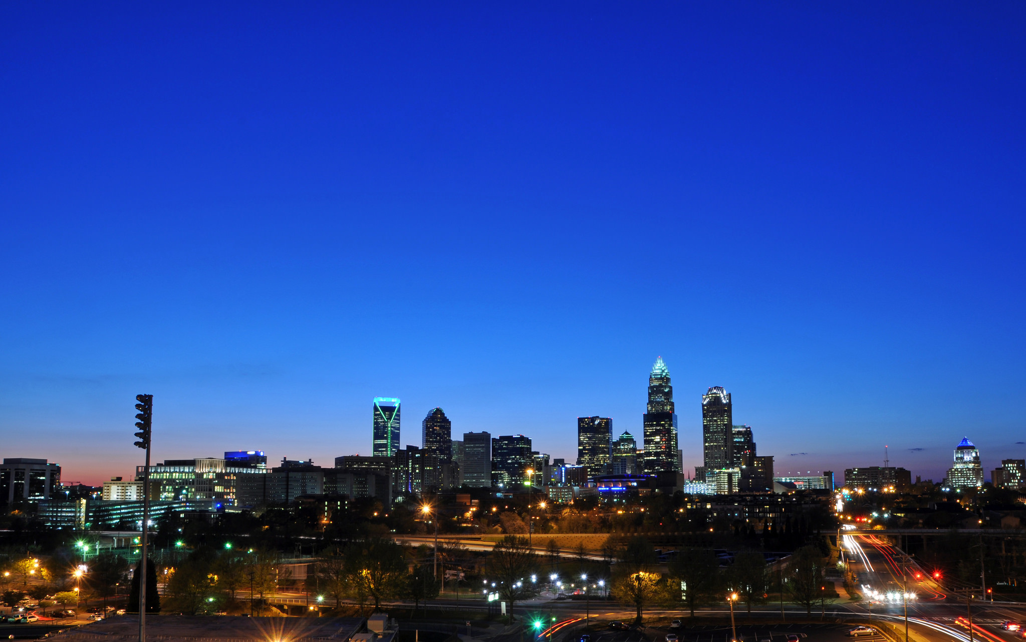 Charlotte NC Skyline, Moving to Charlotte, Insider tips, Extra Space Storage, 2050x1290 HD Desktop