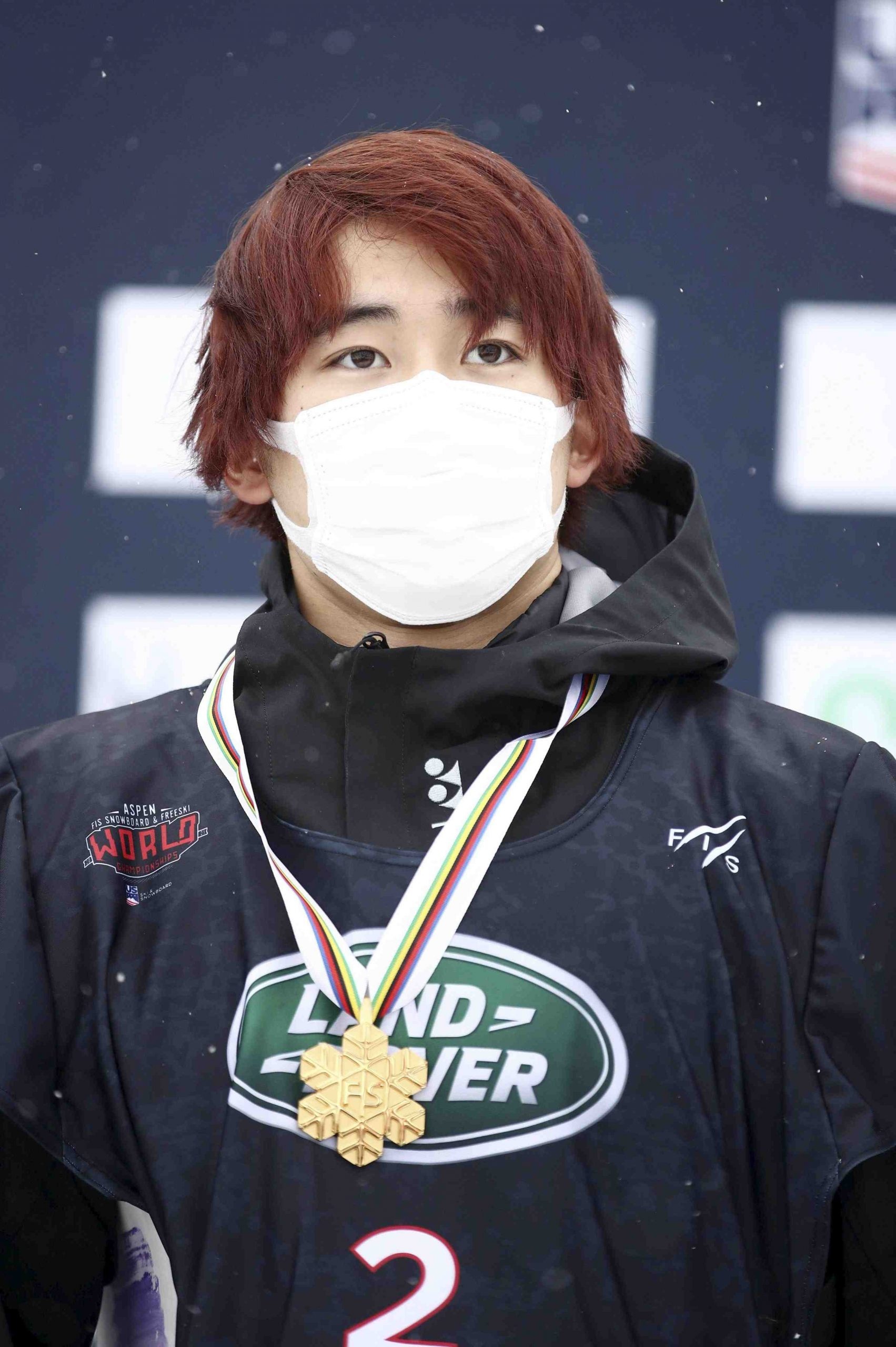 Yuto Totsuka, Snowboarding gold medalist, Japan Forward, Victory celebration, 1710x2560 HD Phone