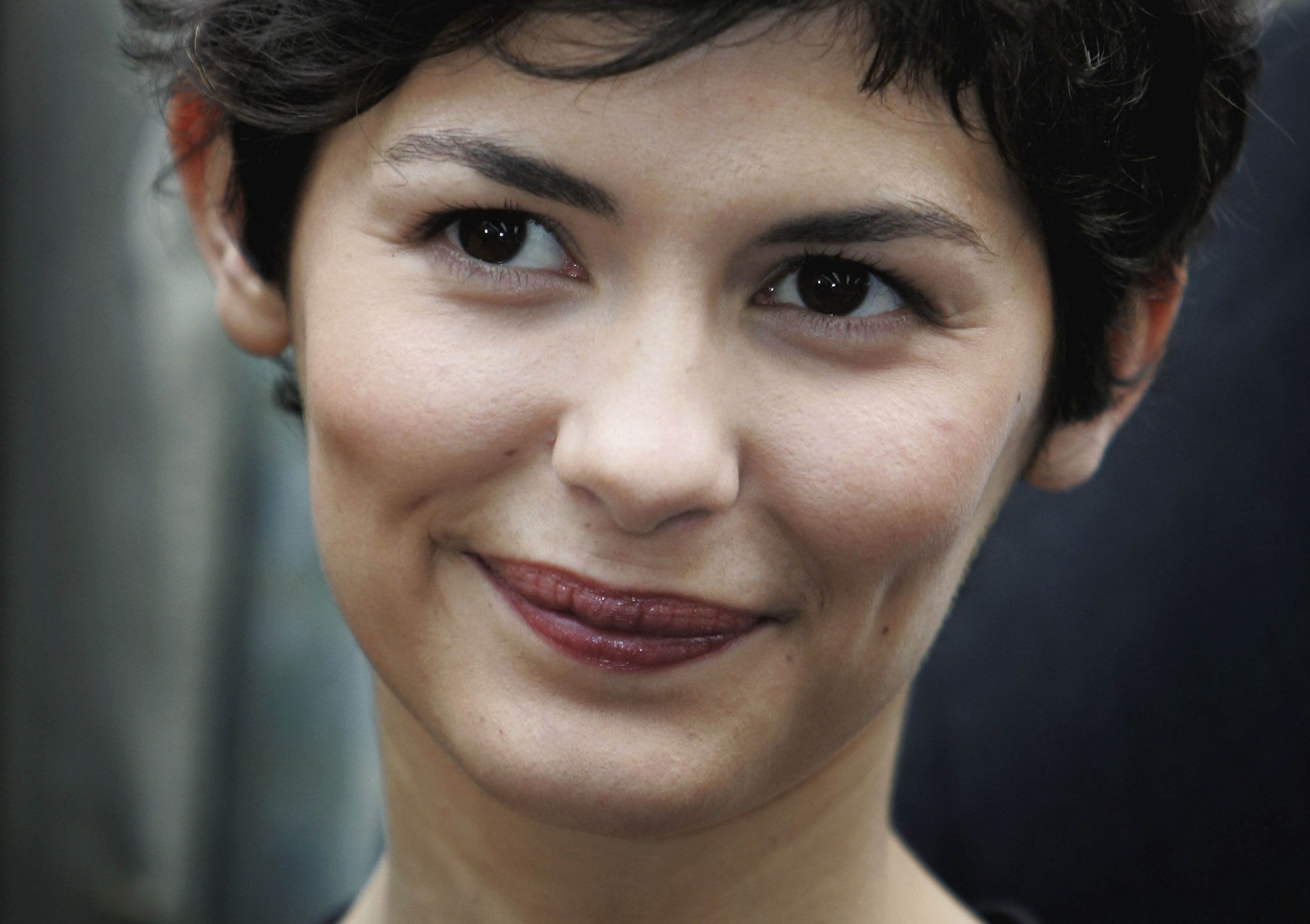 Audrey Tautou: "Amelie" movie star, Directed by Jean-Pierre Jeunet, 2001, Paris, French actress. 3000x2120 HD Background.