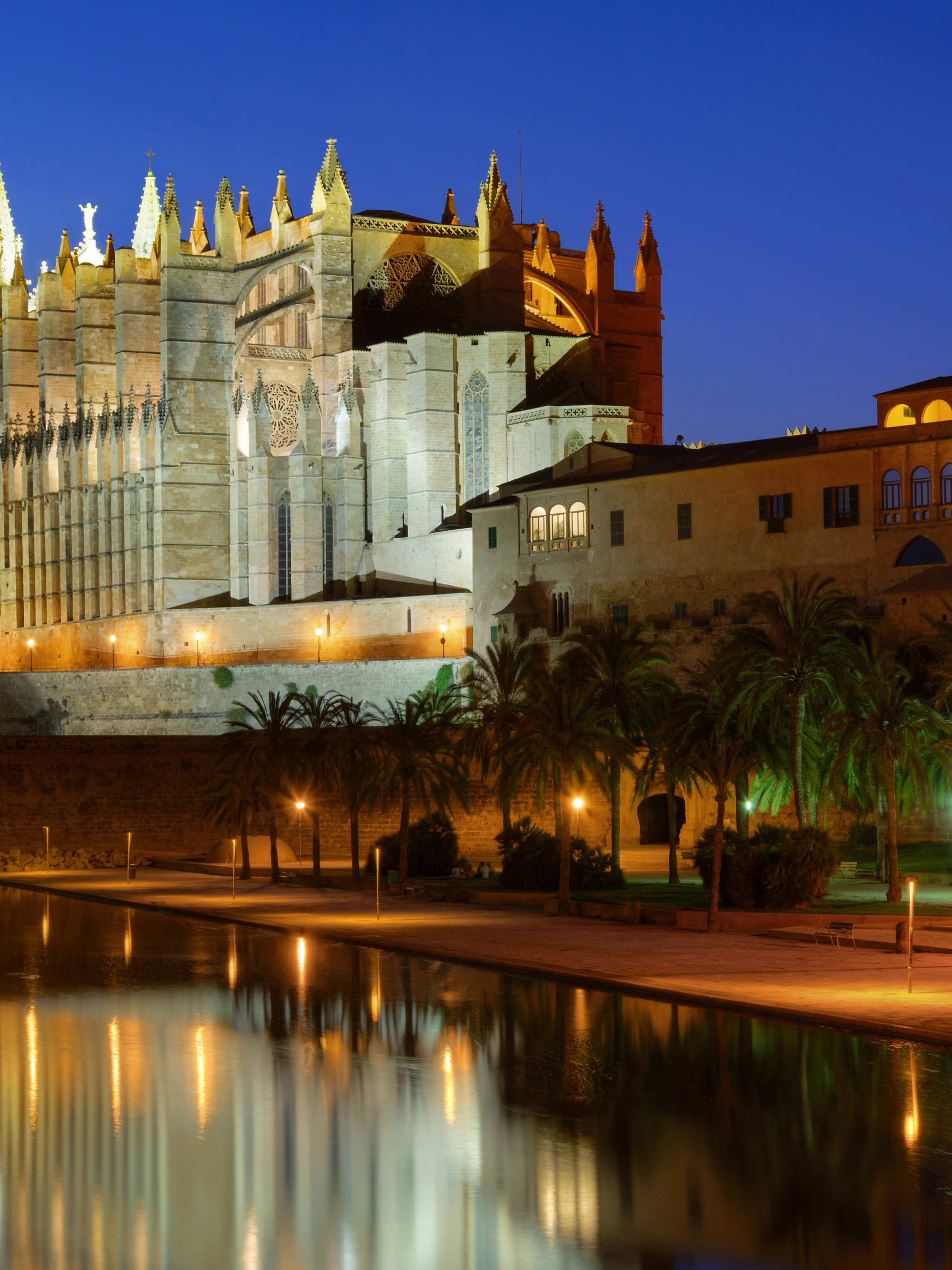 Majorca Mallorca palace, Palma de Mallorca, Desktop mobile tablet, Royal grandeur, 2050x2740 HD Phone