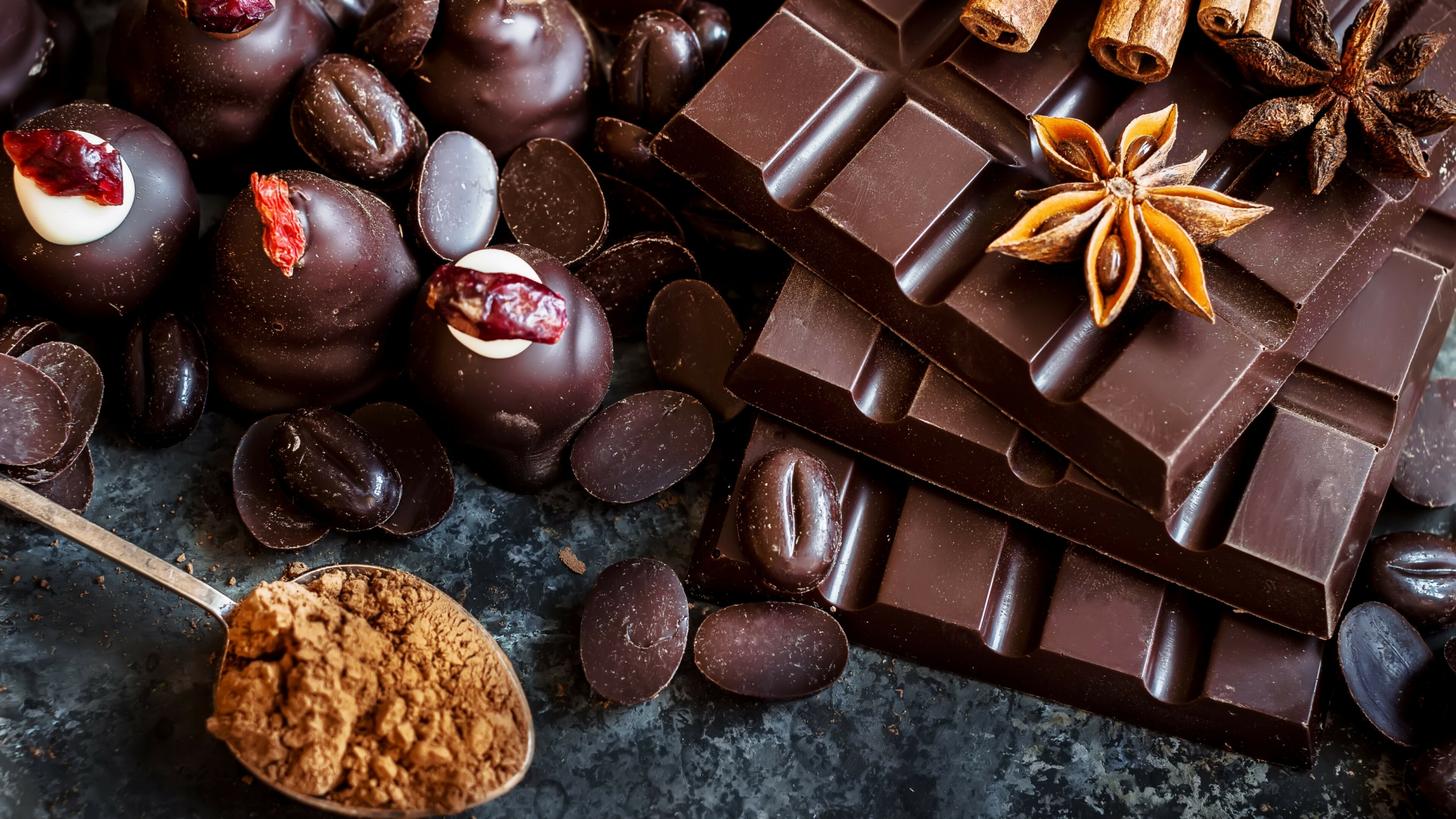 Cinnamon delights, Chocolate heaven, Sweet tooth's dream, Rich and aromatic, 3840x2160 4K Desktop