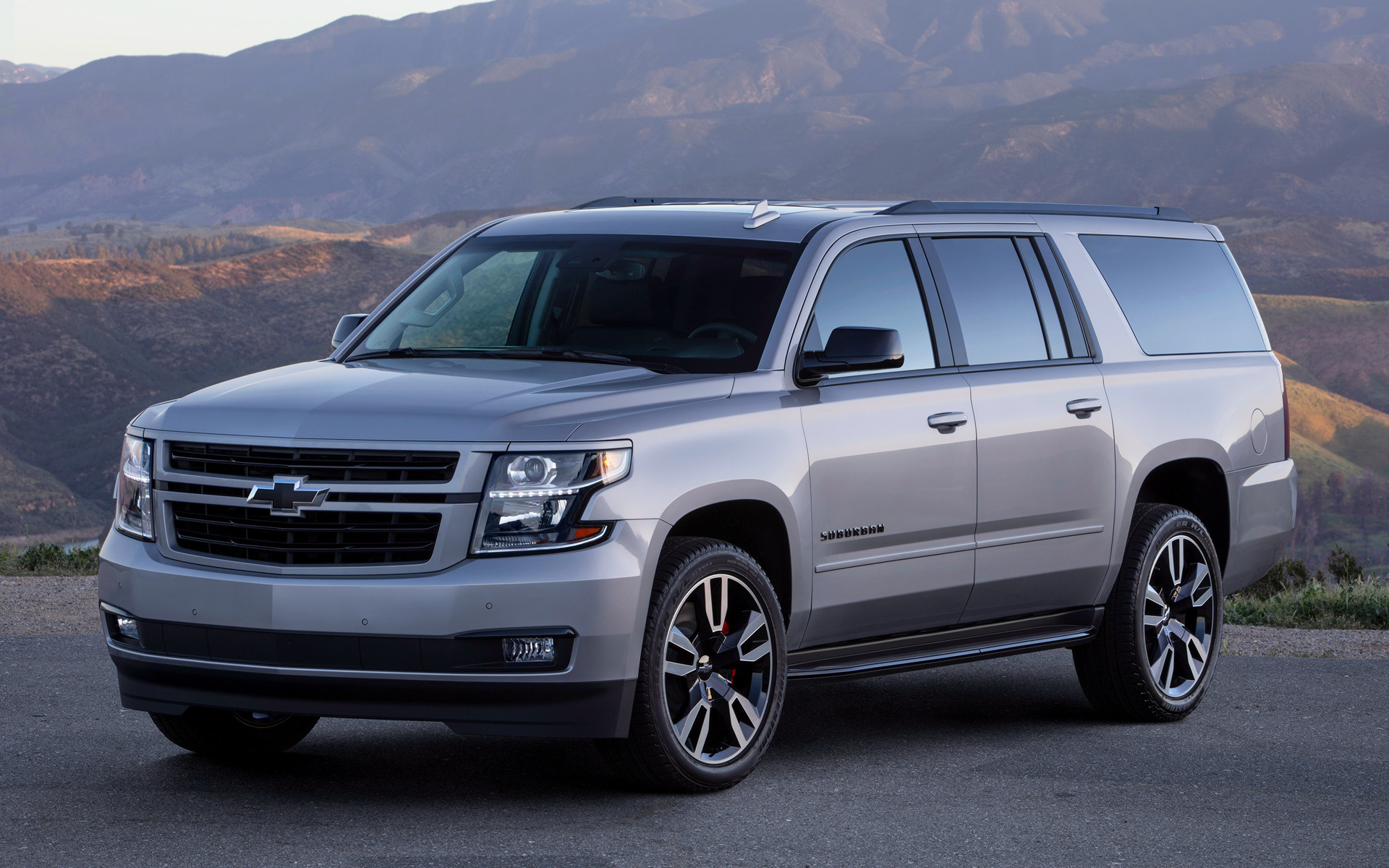 Chevrolet Suburban, RST performance package, Powerful SUV, Exciting, 1920x1200 HD Desktop
