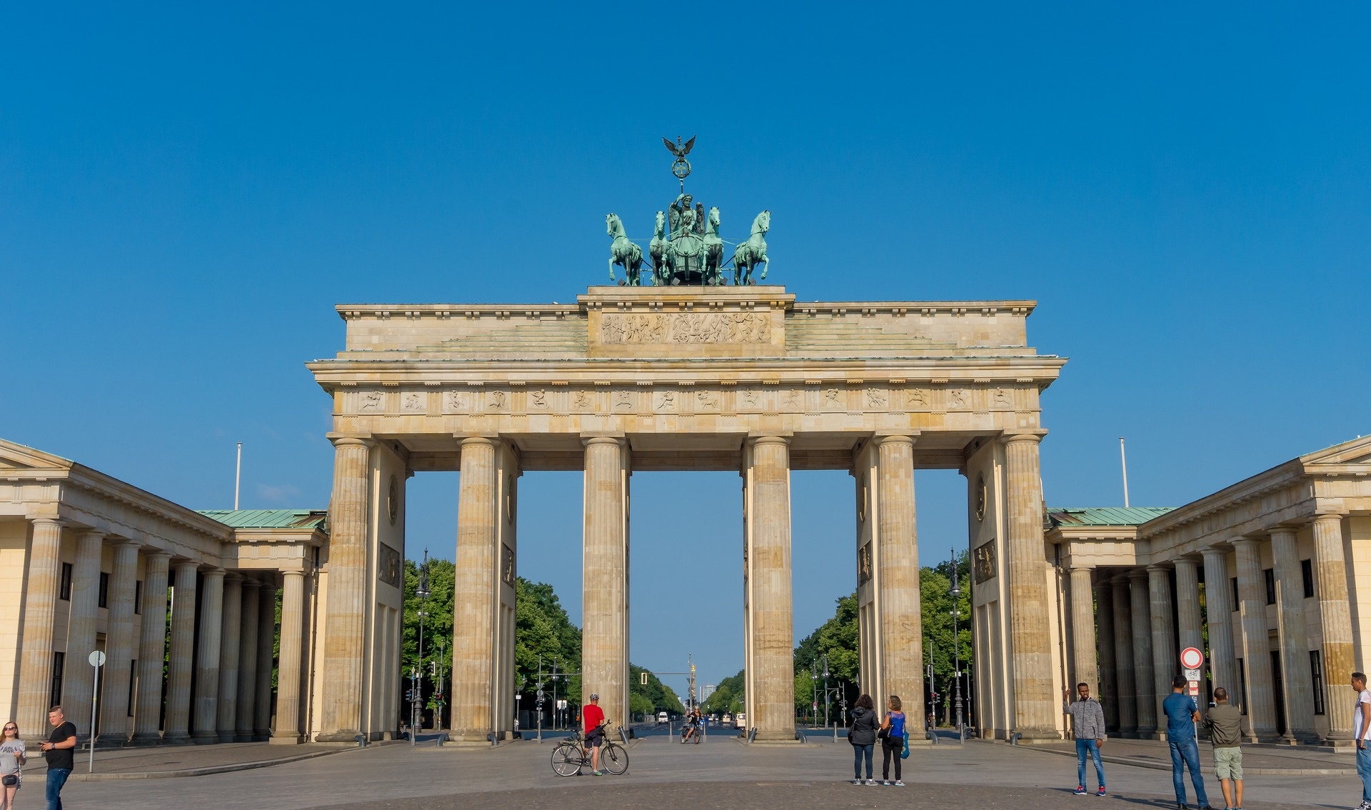 Brandenburg Gate, Berlin, Hotels, Travel Guide, 1920x1140 HD Desktop
