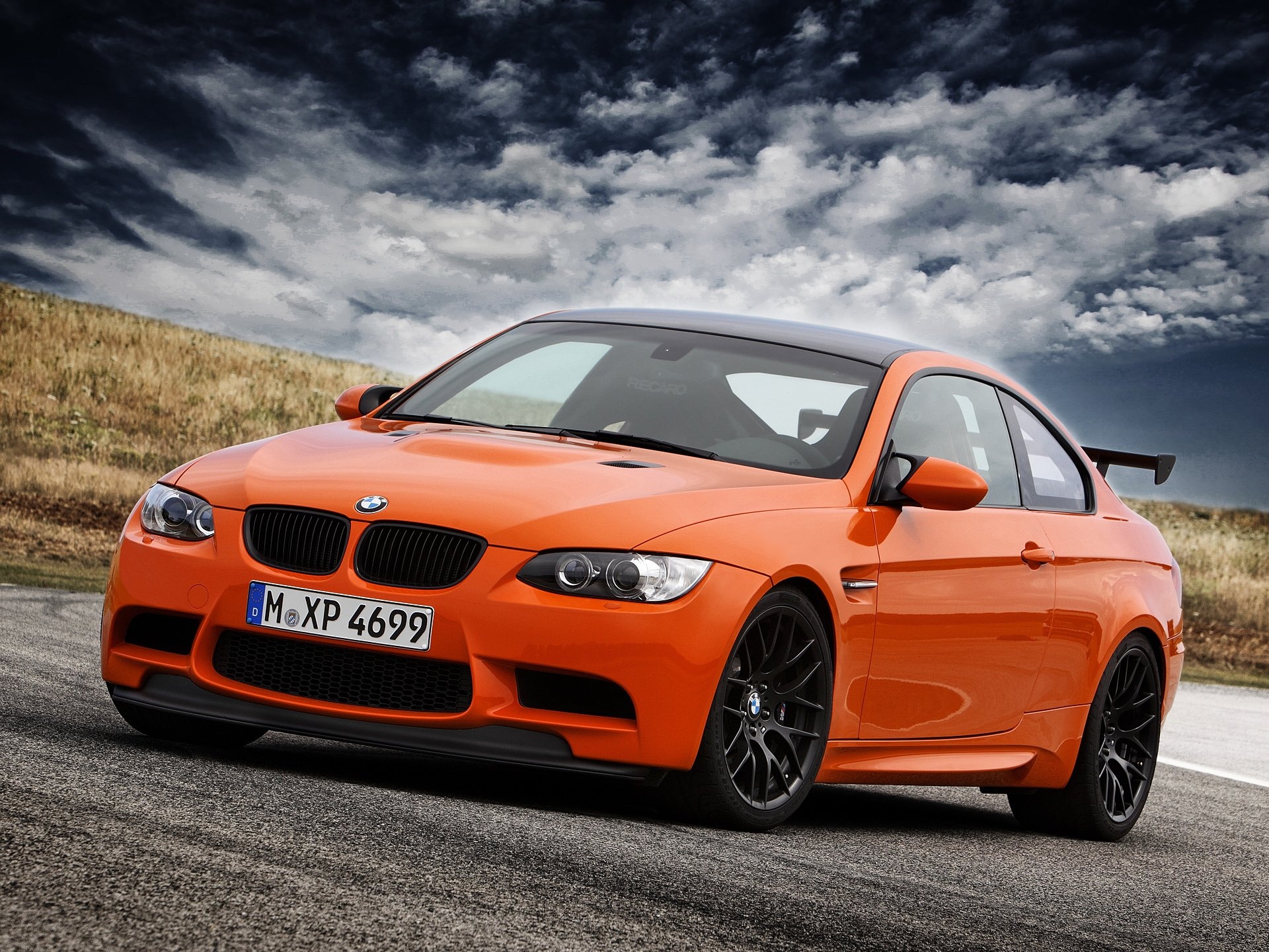 BMW M3 GTS, HD wallpapers and backgrounds, Racetrack-ready, Performance-driven, 1920x1440 HD Desktop