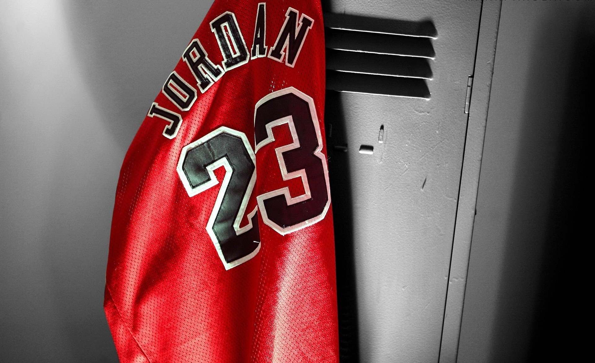 Chicago Bulls: NBA, Michael Jordan won six championships and six Finals MVPs for the team. 1920x1180 HD Wallpaper.
