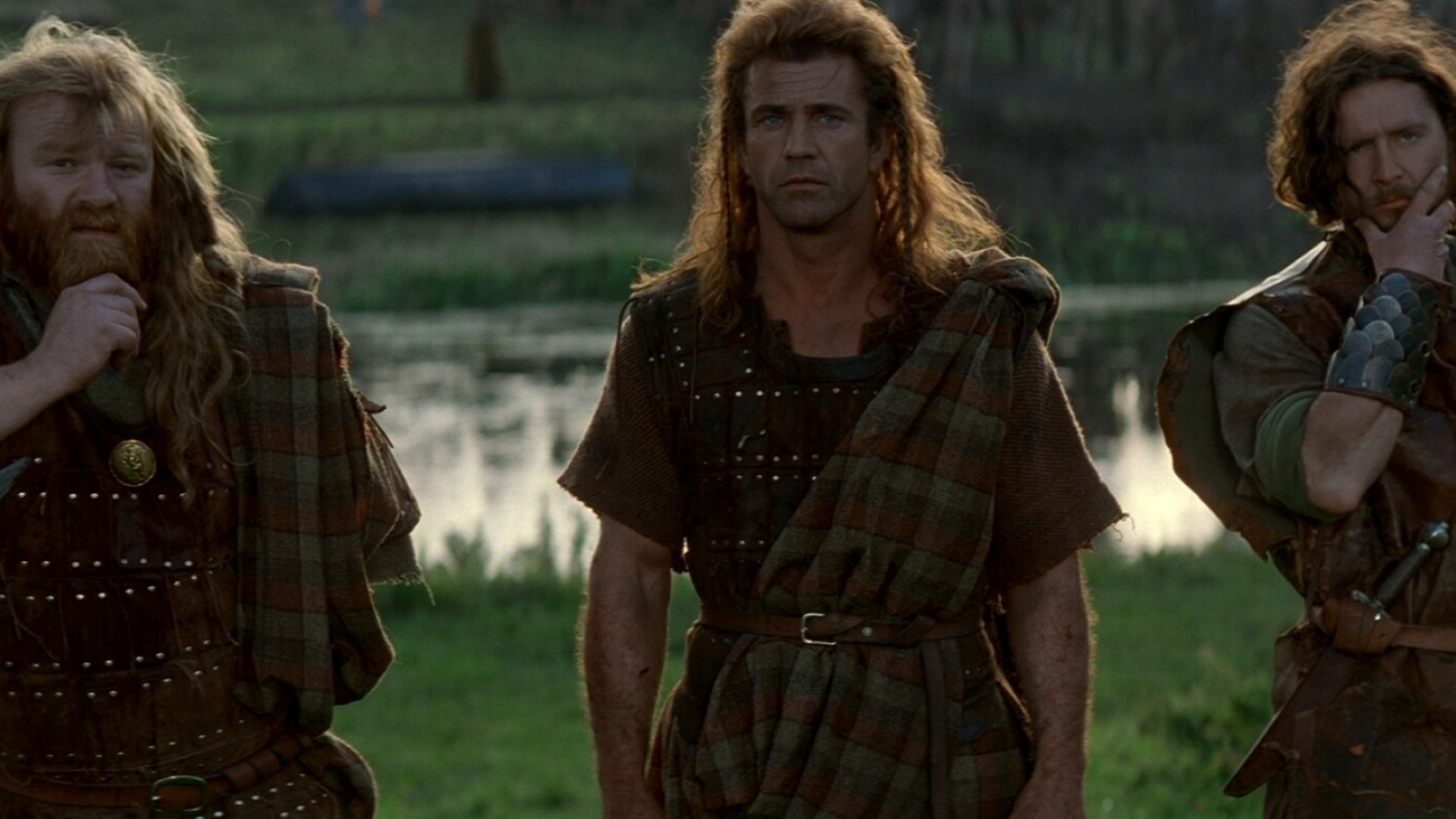 Braveheart: Mel Gibson as William Wallace, Brendan Gleeson as Hamish, David O'Hara as Stephen of Ireland. 1920x1080 Full HD Wallpaper.
