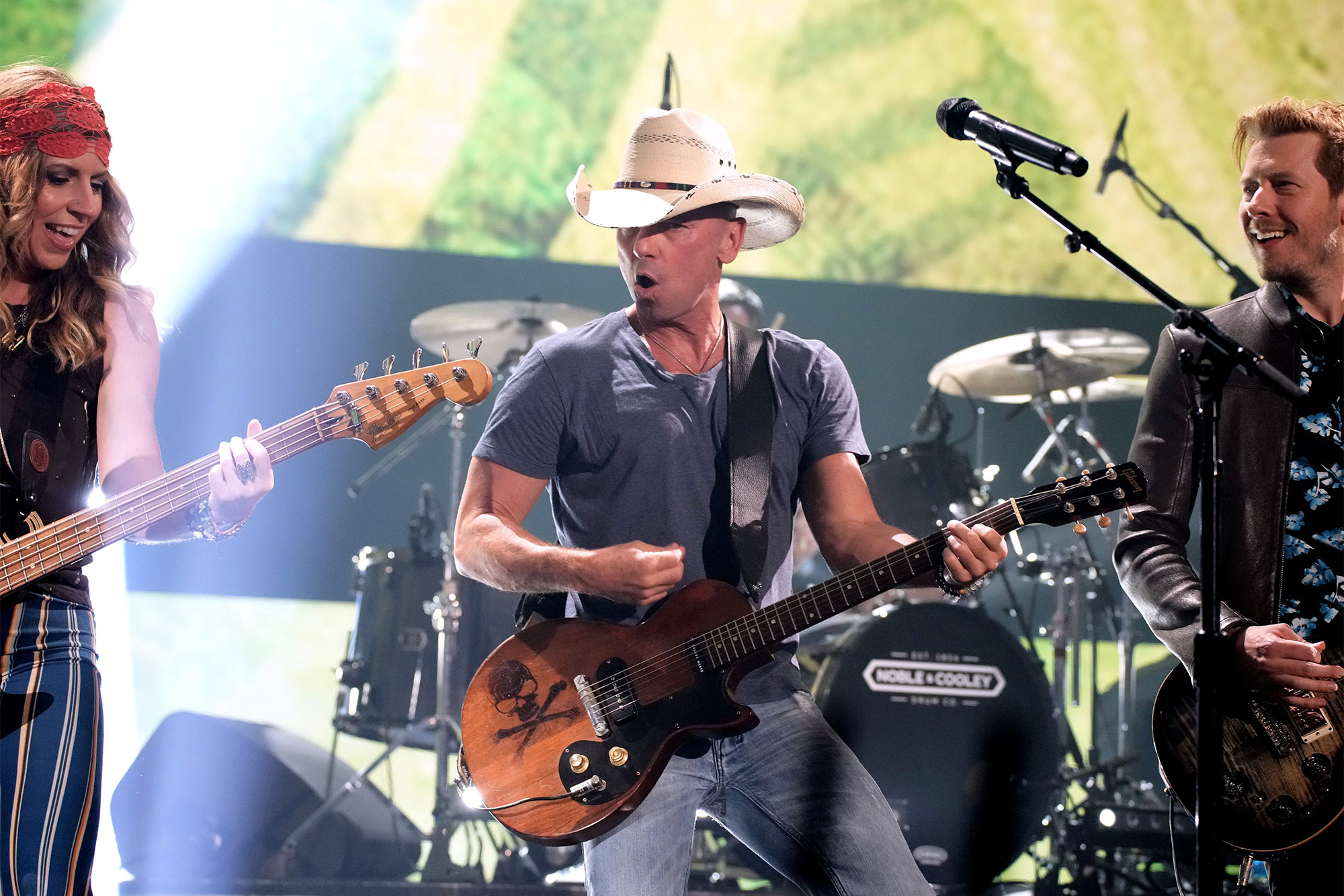 Kenny Chesney 'devastated' over death of a fan following Denver concert 2000x1340