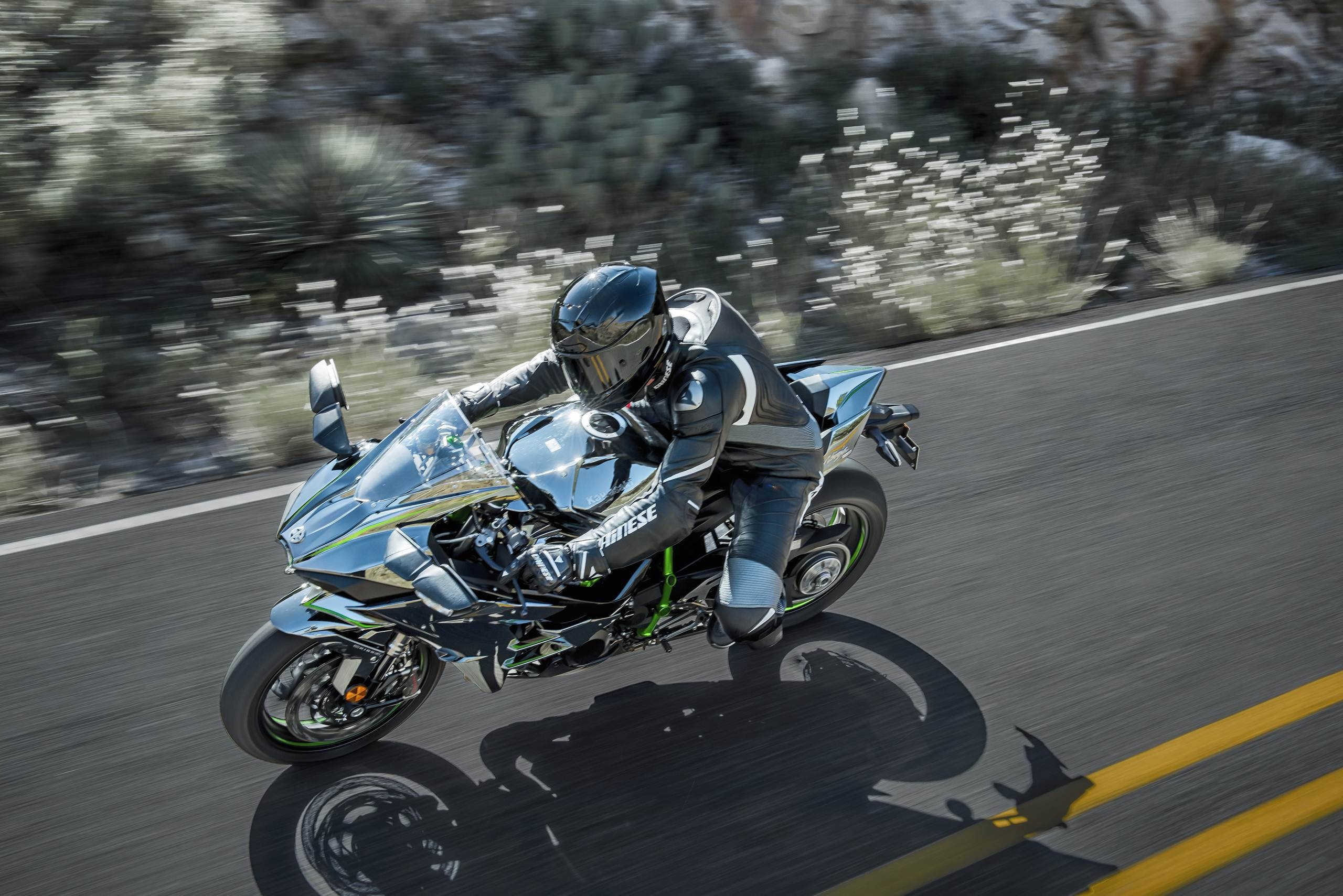 Kawasaki Ninja H2, Adrenaline rush, High-powered machine, Motorcycle excellence, 2560x1710 HD Desktop