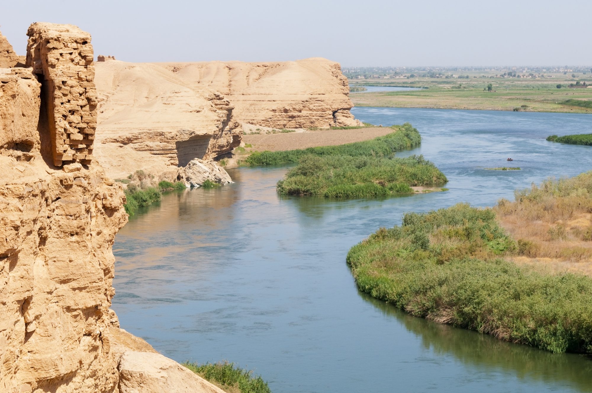 Euphrates River, Water lessons, Syrian civil war, Environmental impact, 2000x1330 HD Desktop