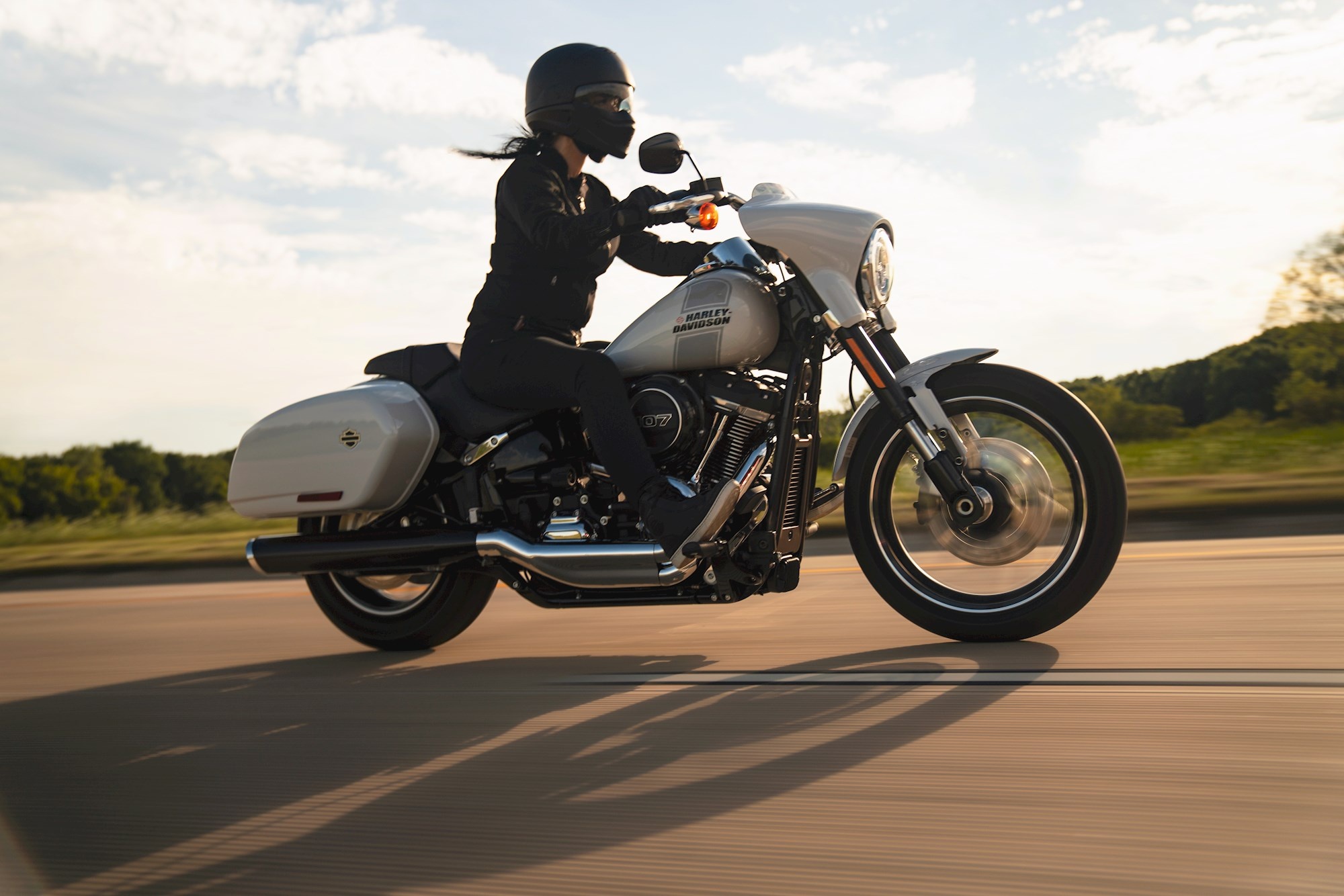 Harley-Davidson Sport Glide, Character reviews, Life car, 2000x1340 HD Desktop