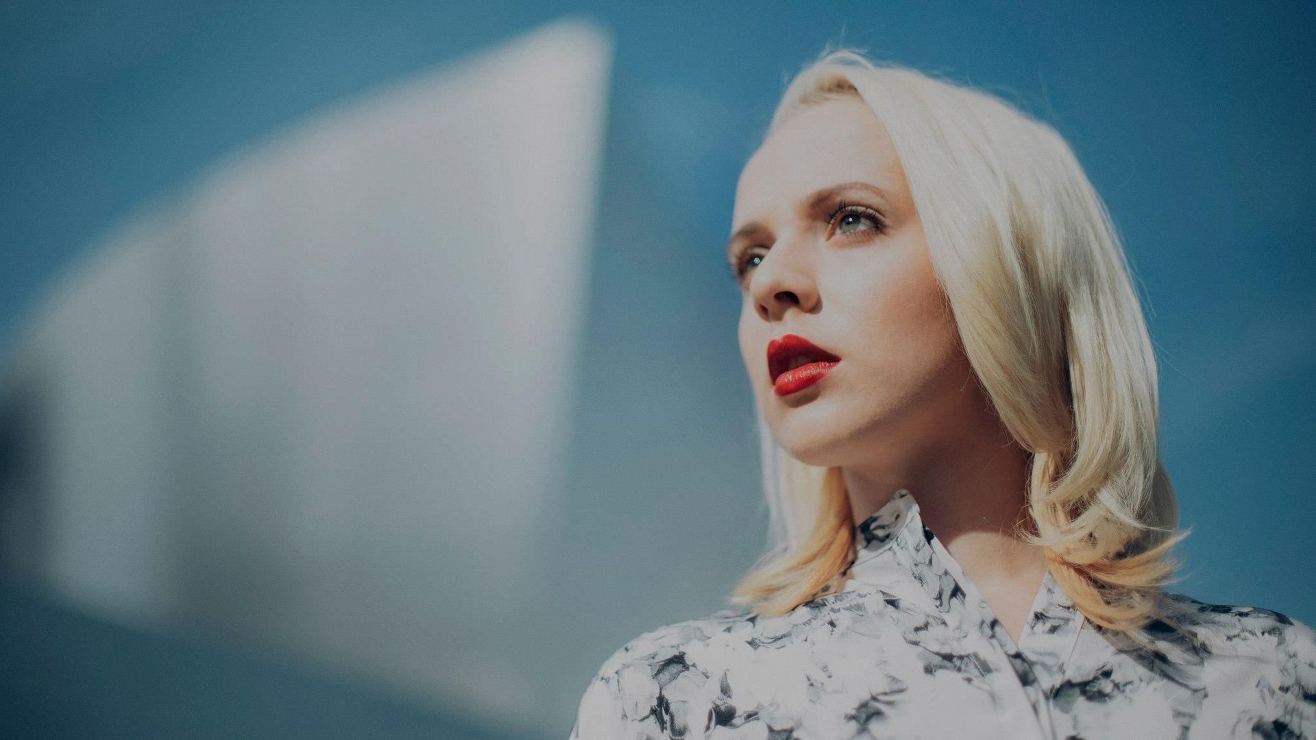 Madilyn Bailey, Music sessions, Intimate interviews, Musical journey, 1920x1080 Full HD Desktop