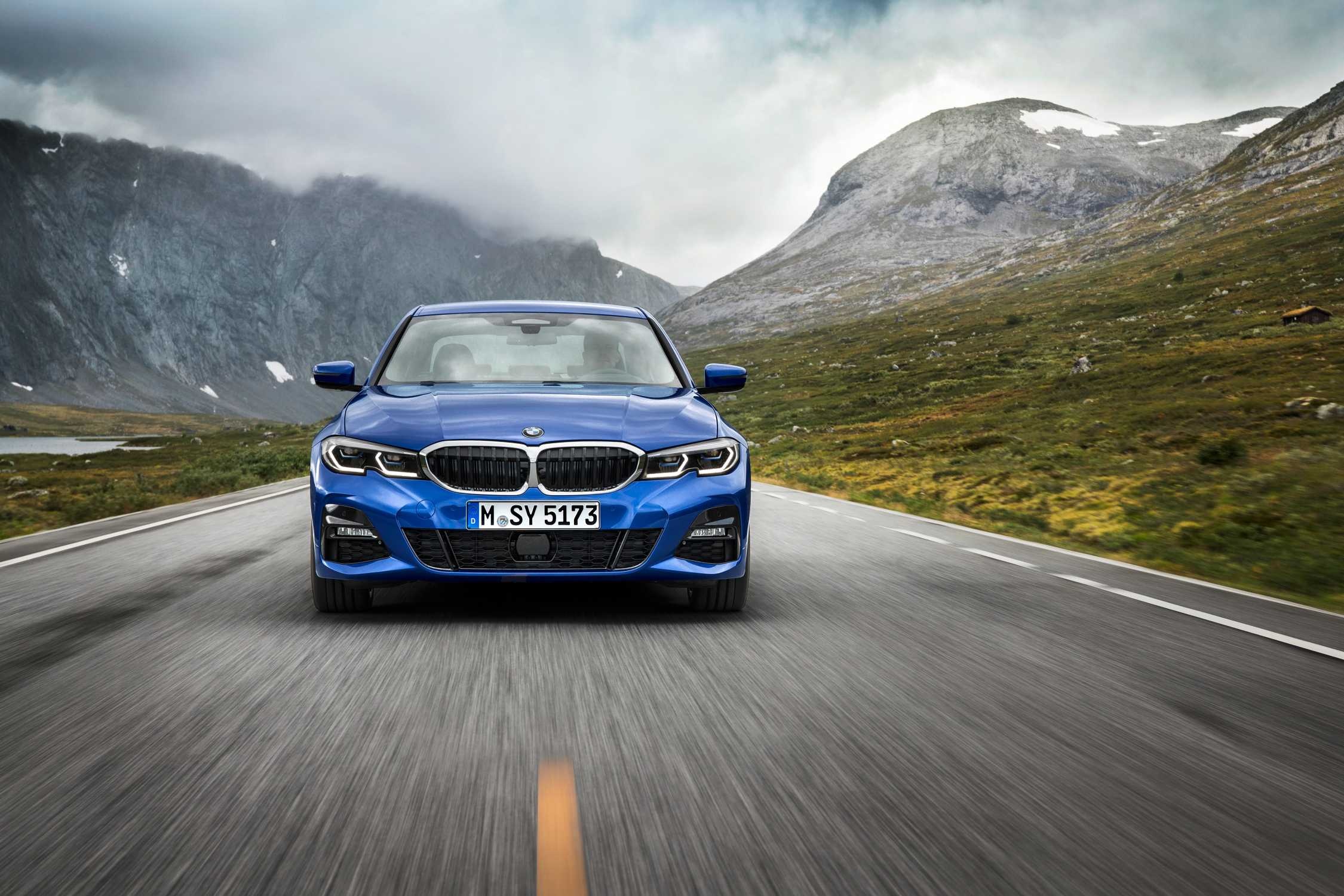 BMW 3 Series, Auto revolution, Next-generation sedan, Cutting-edge technology, 2250x1500 HD Desktop