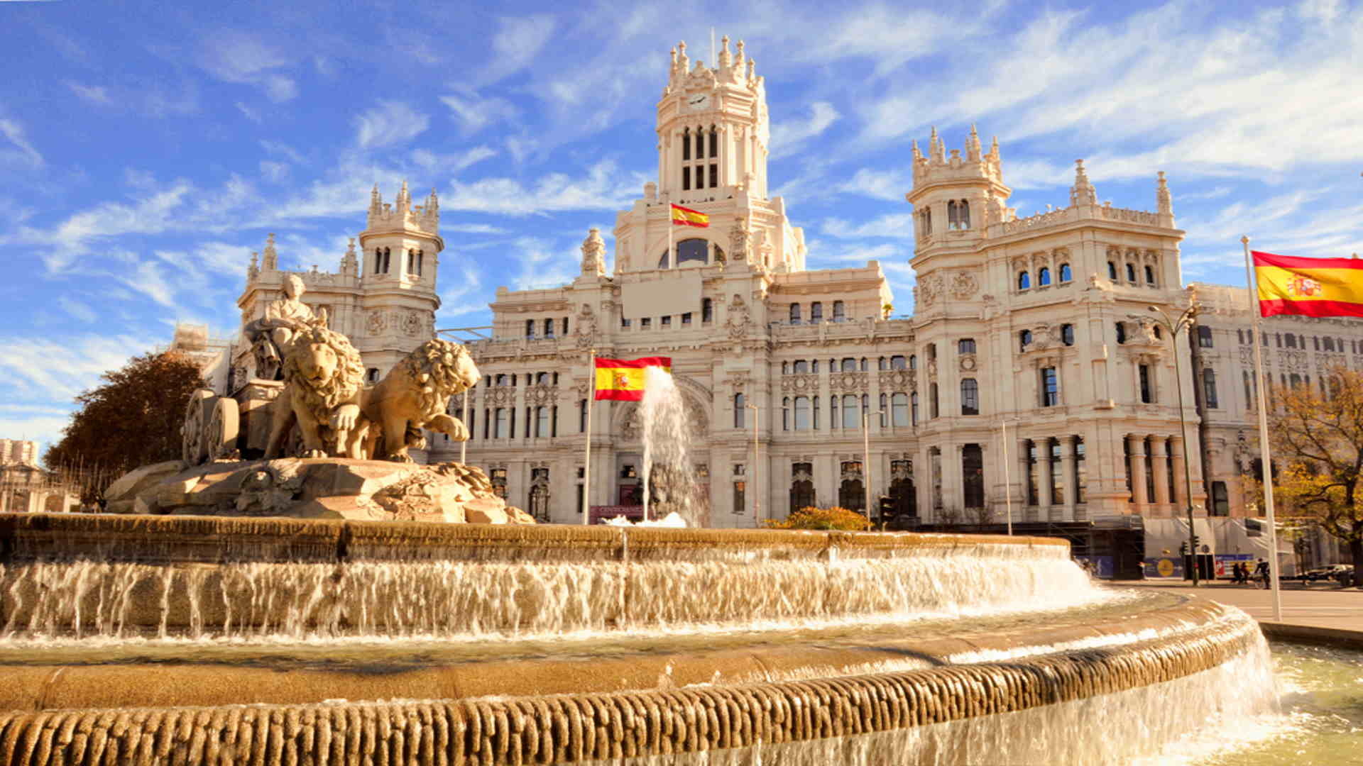 Madrid, Free travel guide, Mobile app, Essential city information, 1920x1080 Full HD Desktop