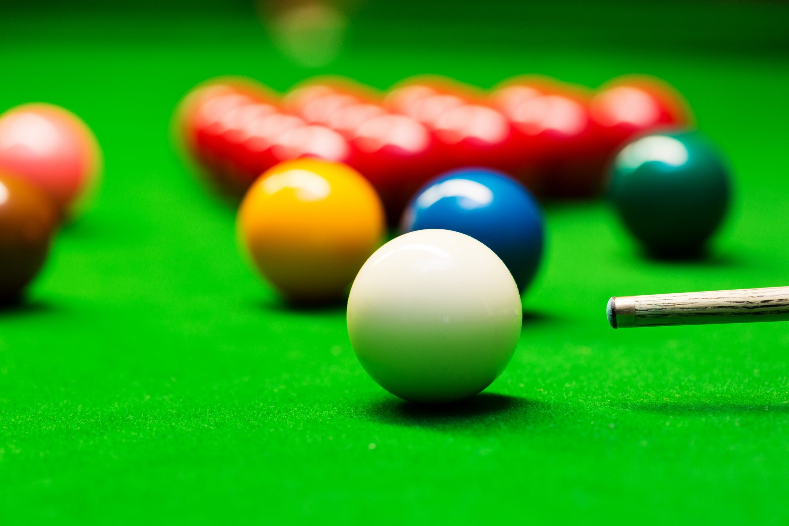 Snooker: Fifteen red object balls, six color balls and a cue ball - equipment for a classic British style of cue sport. 2560x1710 HD Wallpaper.