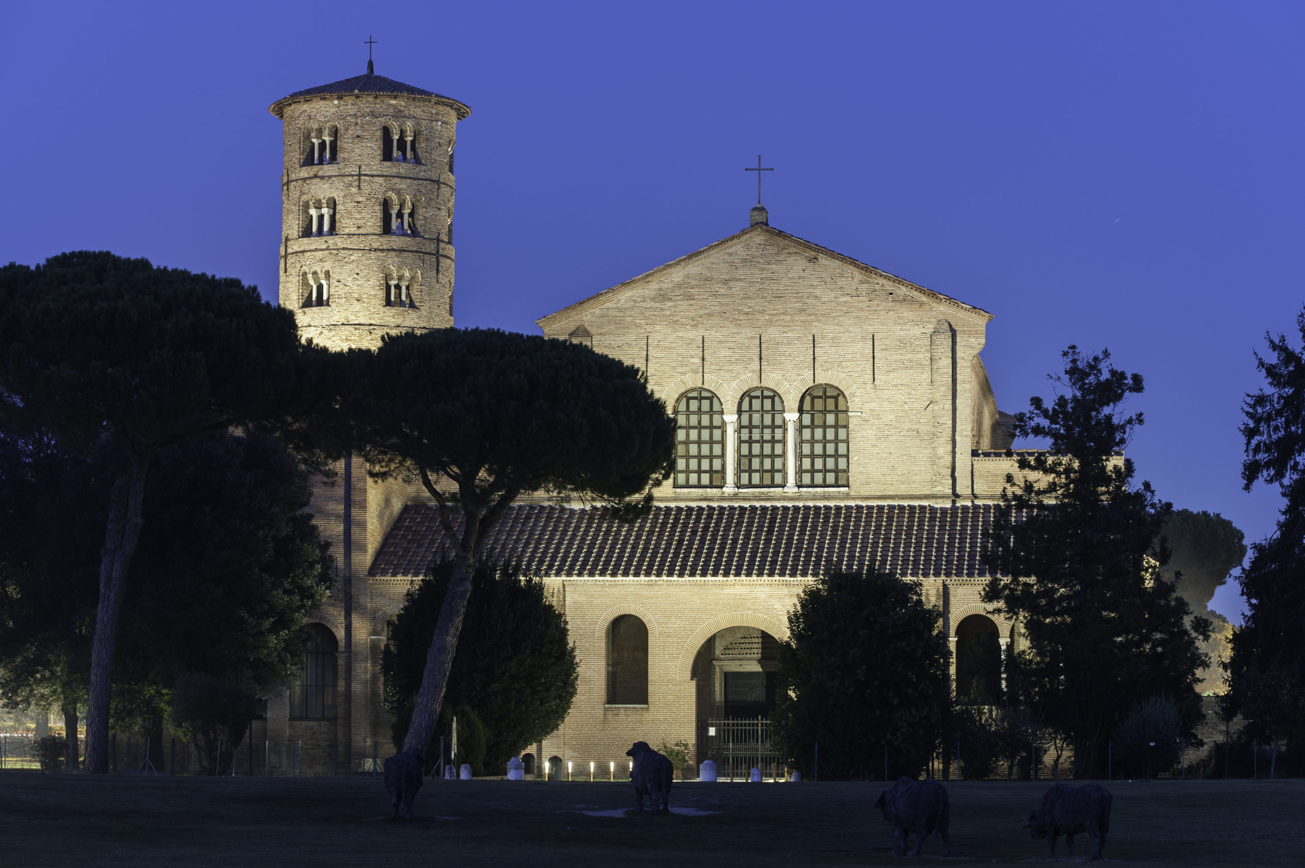 Dante's paths, Ravenna exploration, Literary references, Ravenna travel, 2560x1710 HD Desktop