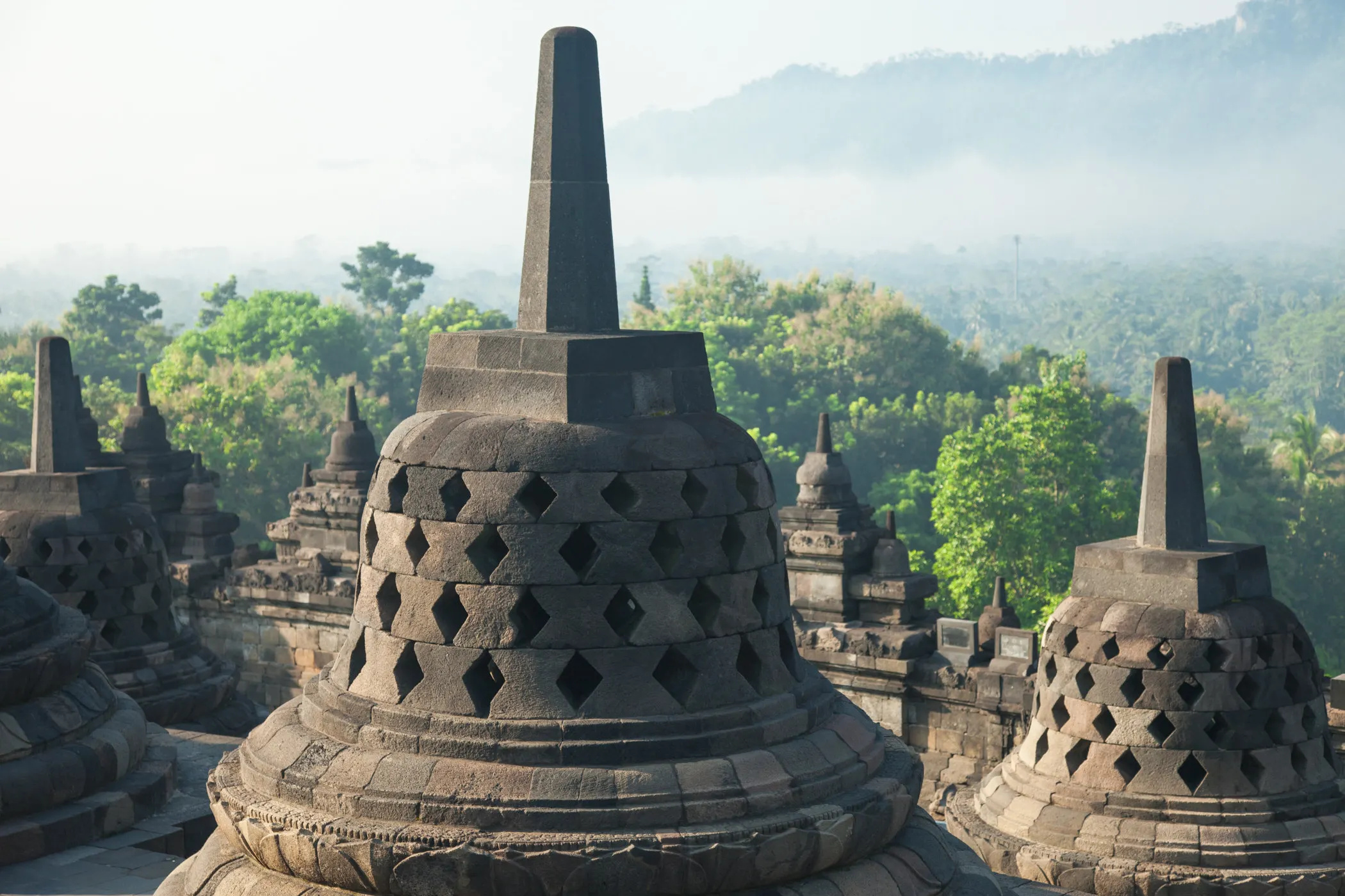Yogyakarta Borobudur tour, Prambanan and silver workshop, 2100x1400 HD Desktop