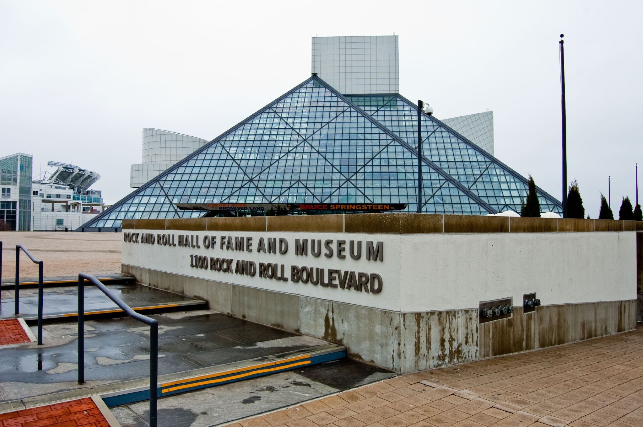 Rock and Roll Hall of Fame, Travel guide, Must-visit attractions, Nearby sights, 2050x1370 HD Desktop