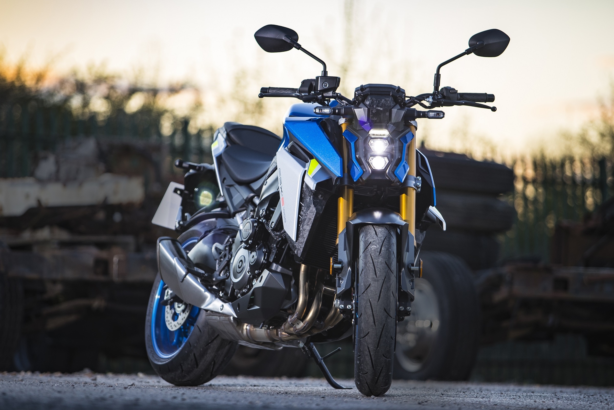 Suzuki GSX-S1000, 2021 release, Arena motosikal, High-performance bike, 2400x1610 HD Desktop