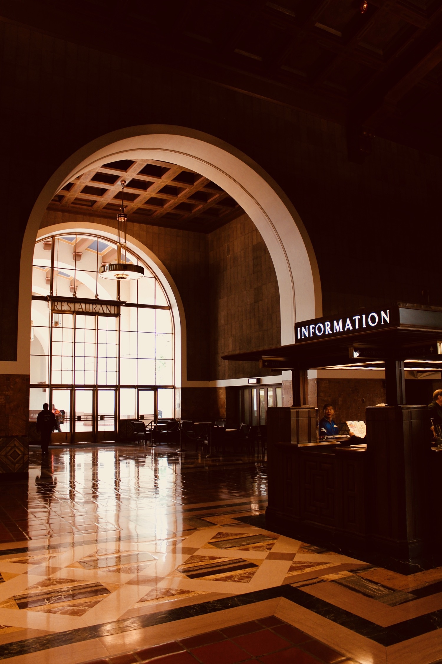 Union Station, Travels, Photo essay, Stunning, 1500x2250 HD Handy