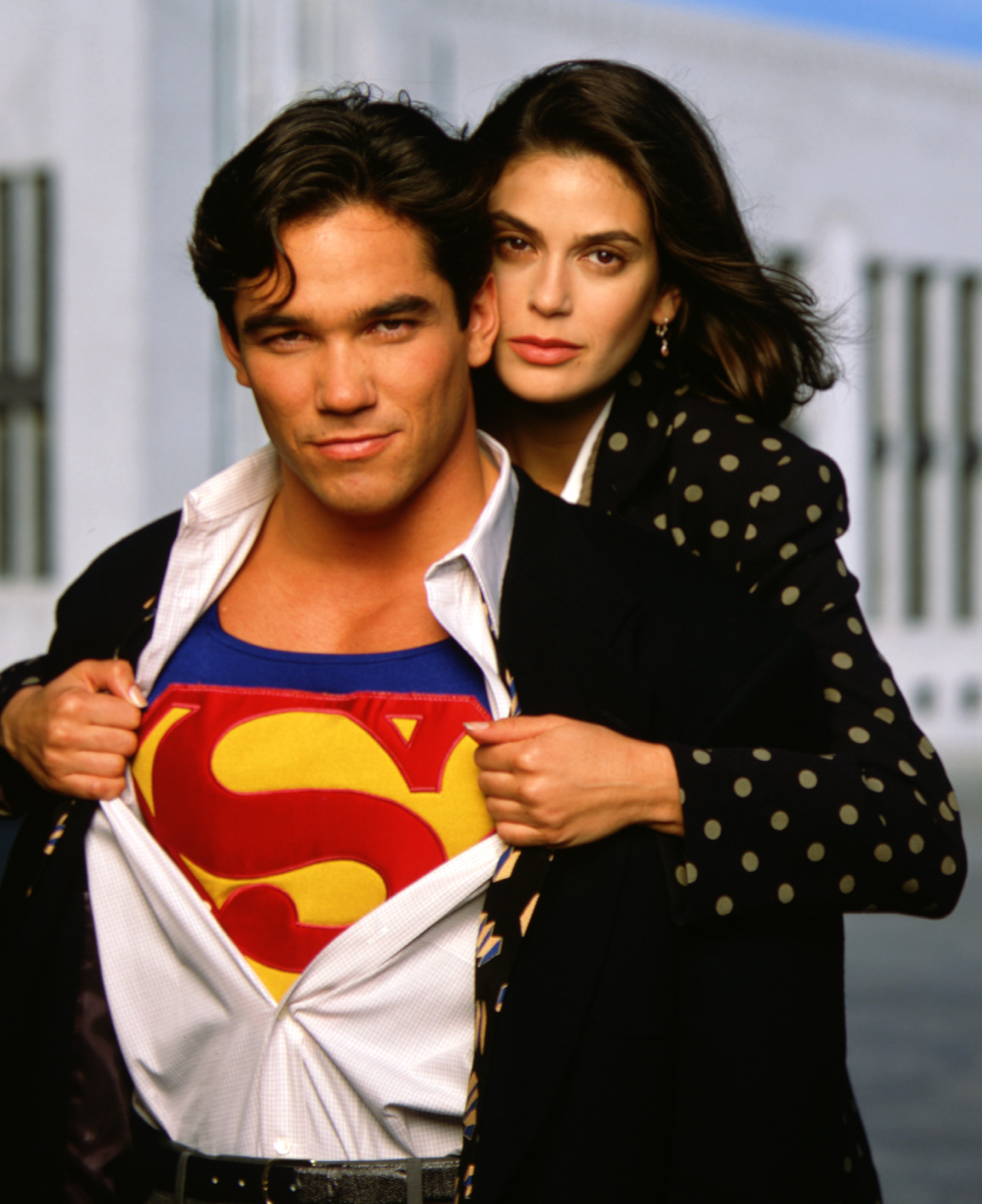 Hero worship, Lois and Clark, Superman TV show, IGN article, 1640x2000 HD Phone
